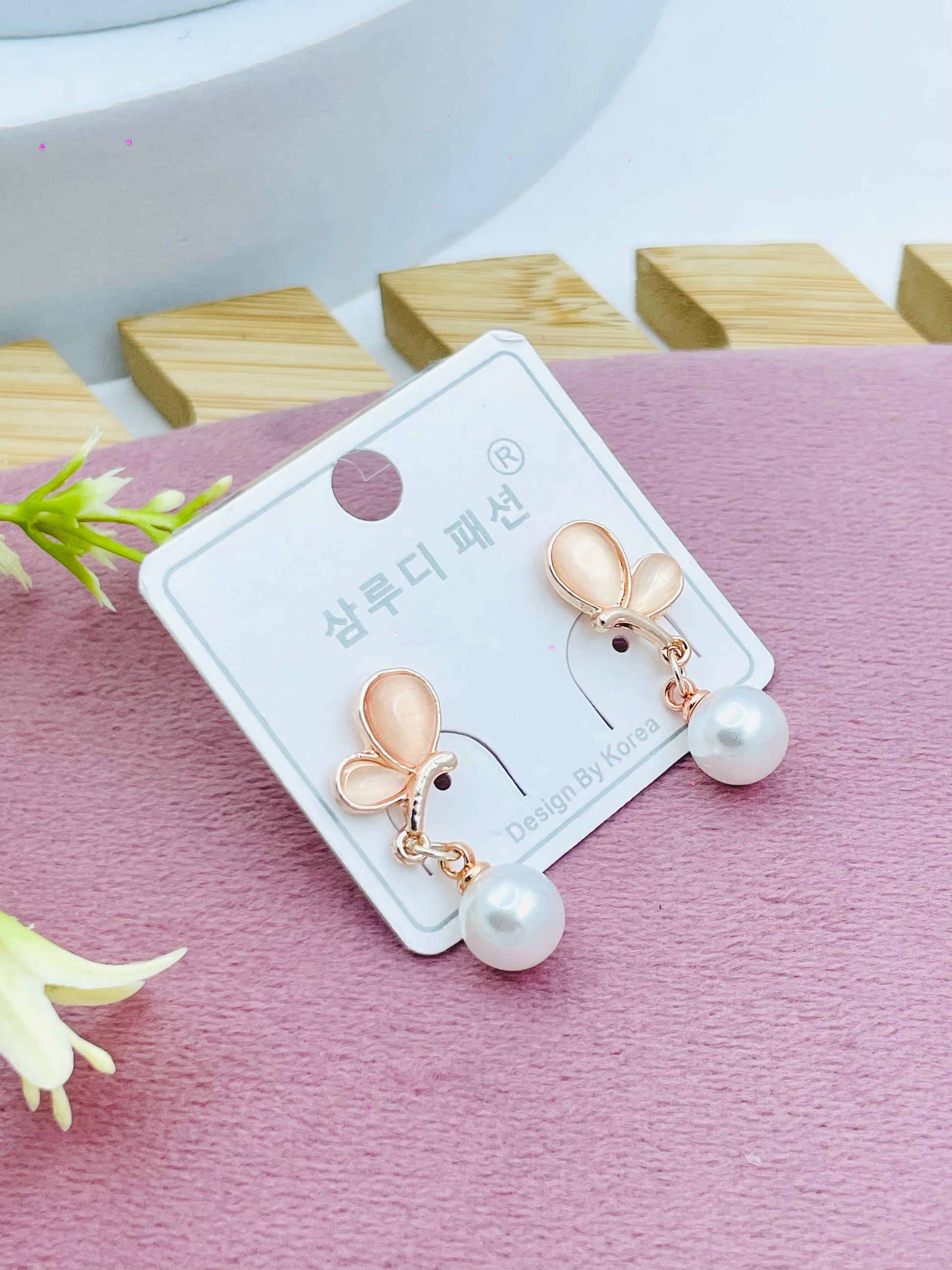 Elegant Pearl Drop Earrings  Stylish Accessory