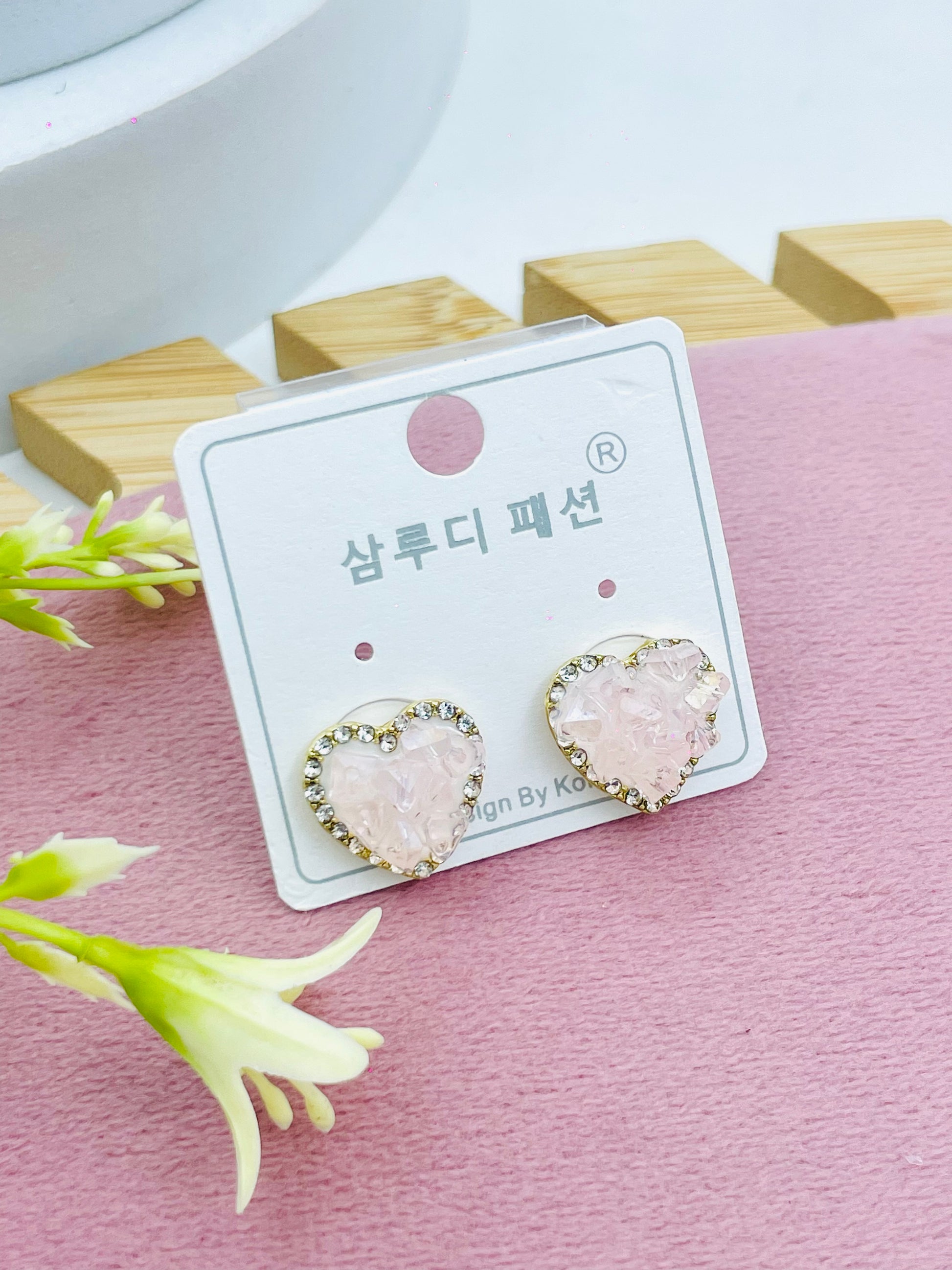 Elegant Heartshaped Crystal Earrings