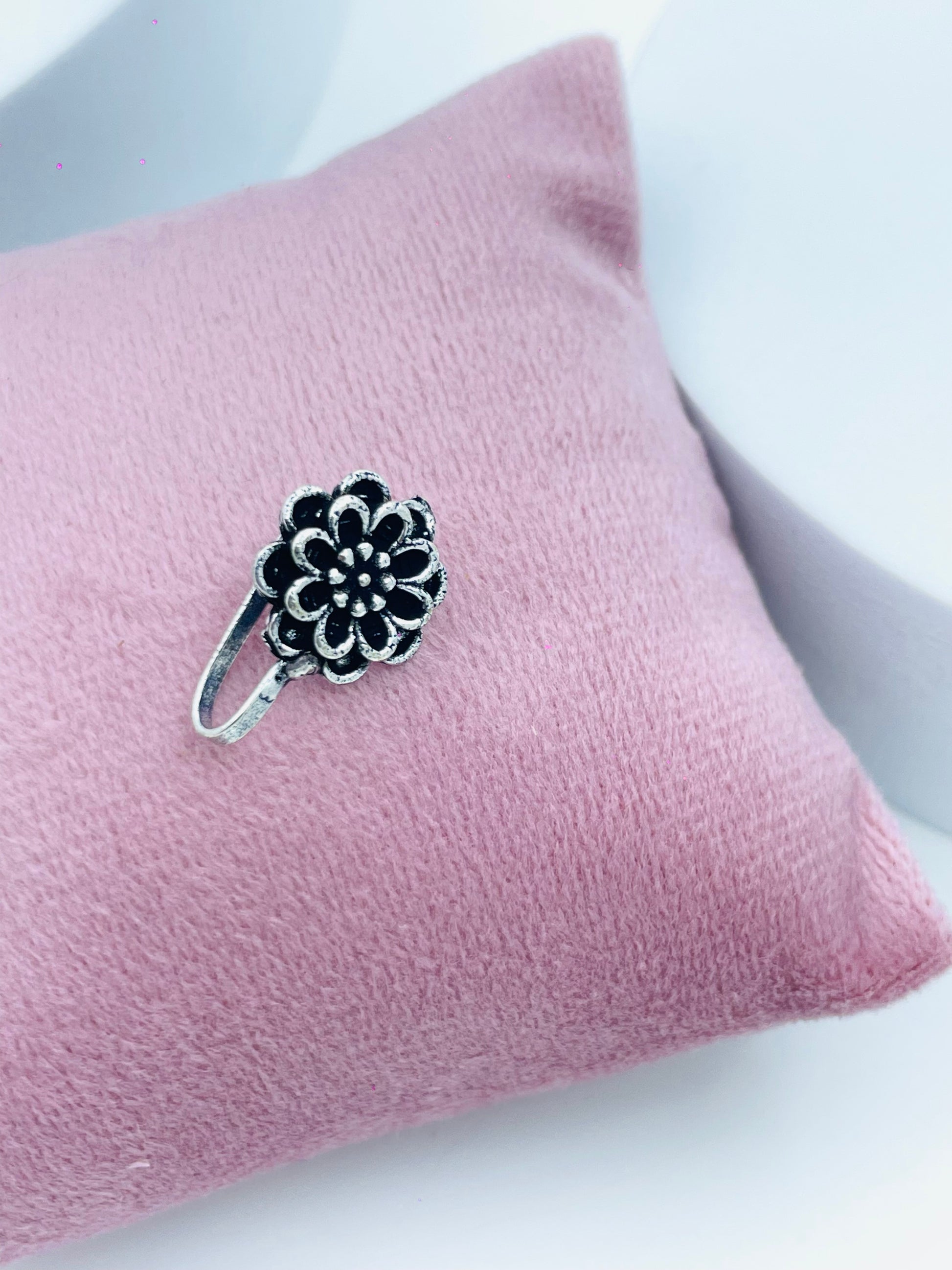 Elegant Vintage Silver Flower nose pin  Classic Design