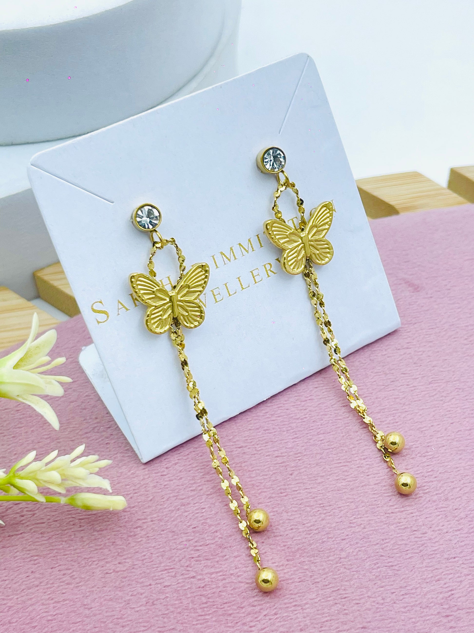 Elegant Gold Butterfly Dangling Earrings