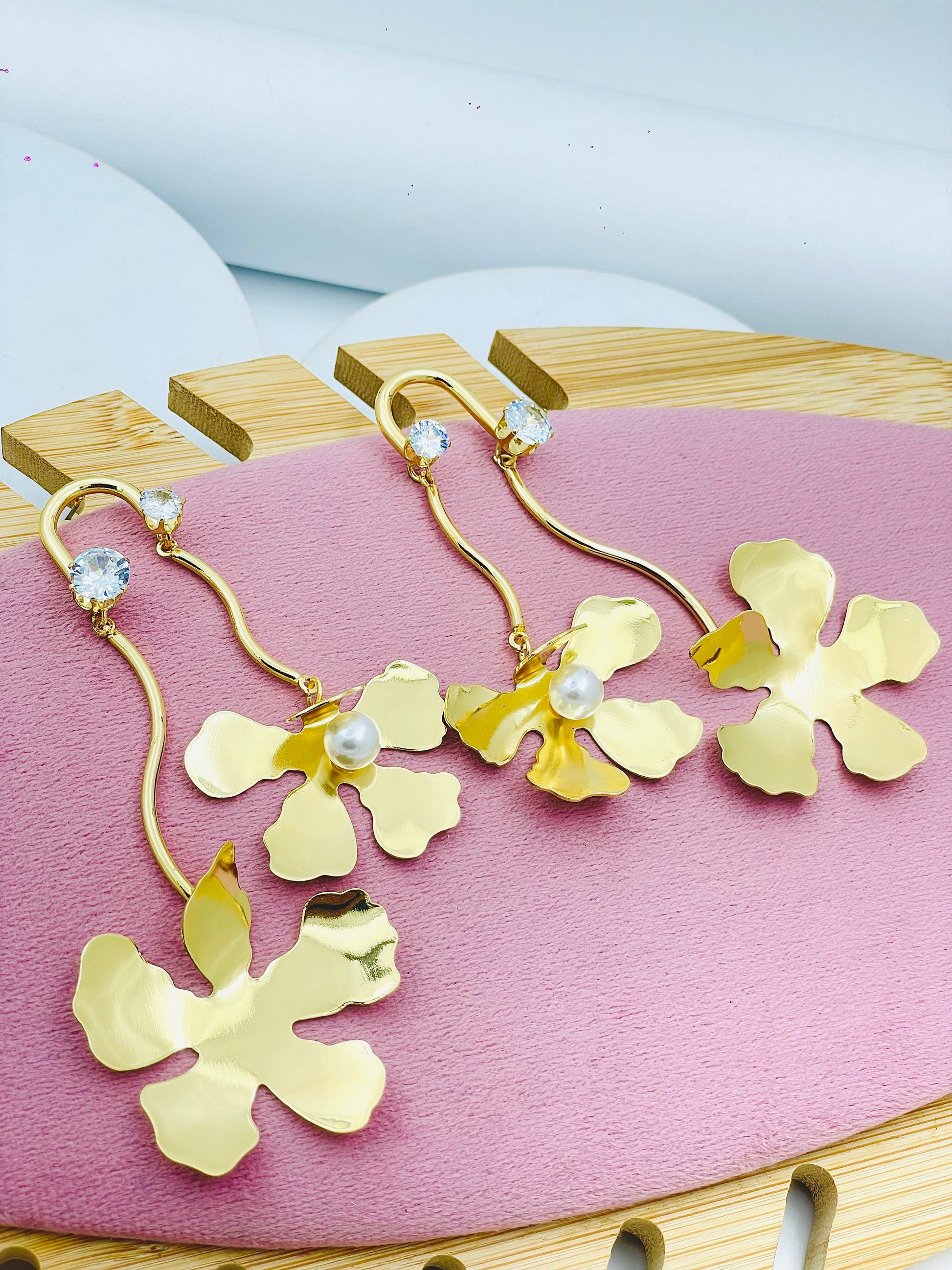 Elegant Gold Floral Drop Earrings with Pearls