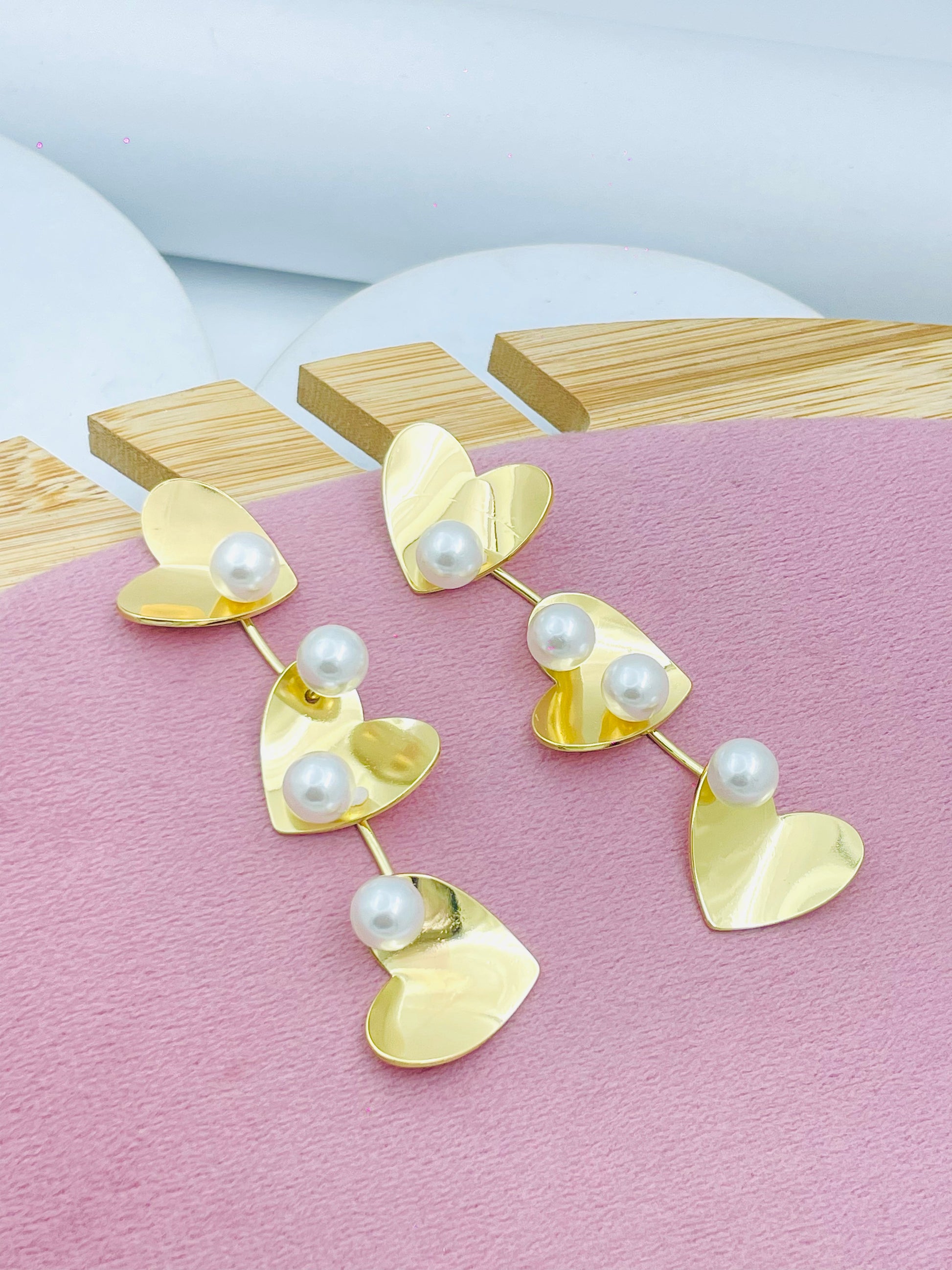 Elegant Gold Heart and Pearl Drop Earrings