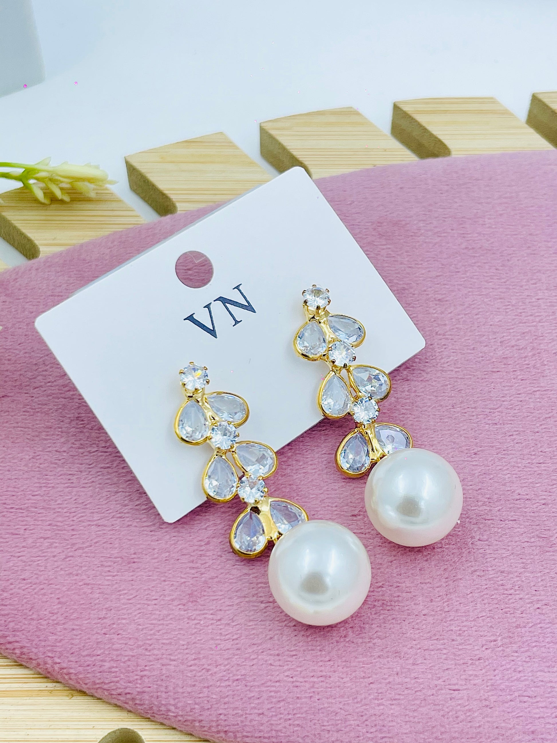 Elegant Pearl and Crystal Drop Earrings  Perfect for Special Occasions
