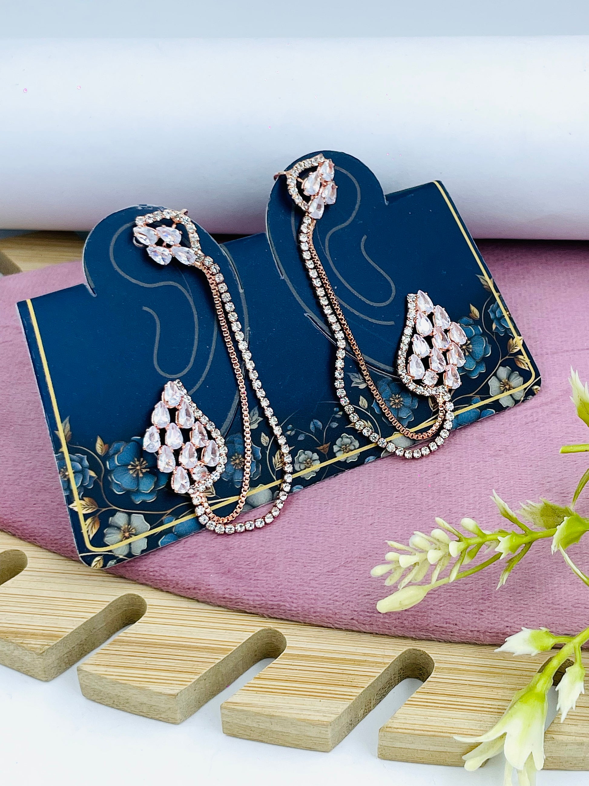 Elegant Leaf Design Drop Earrings  Chic Jewelry