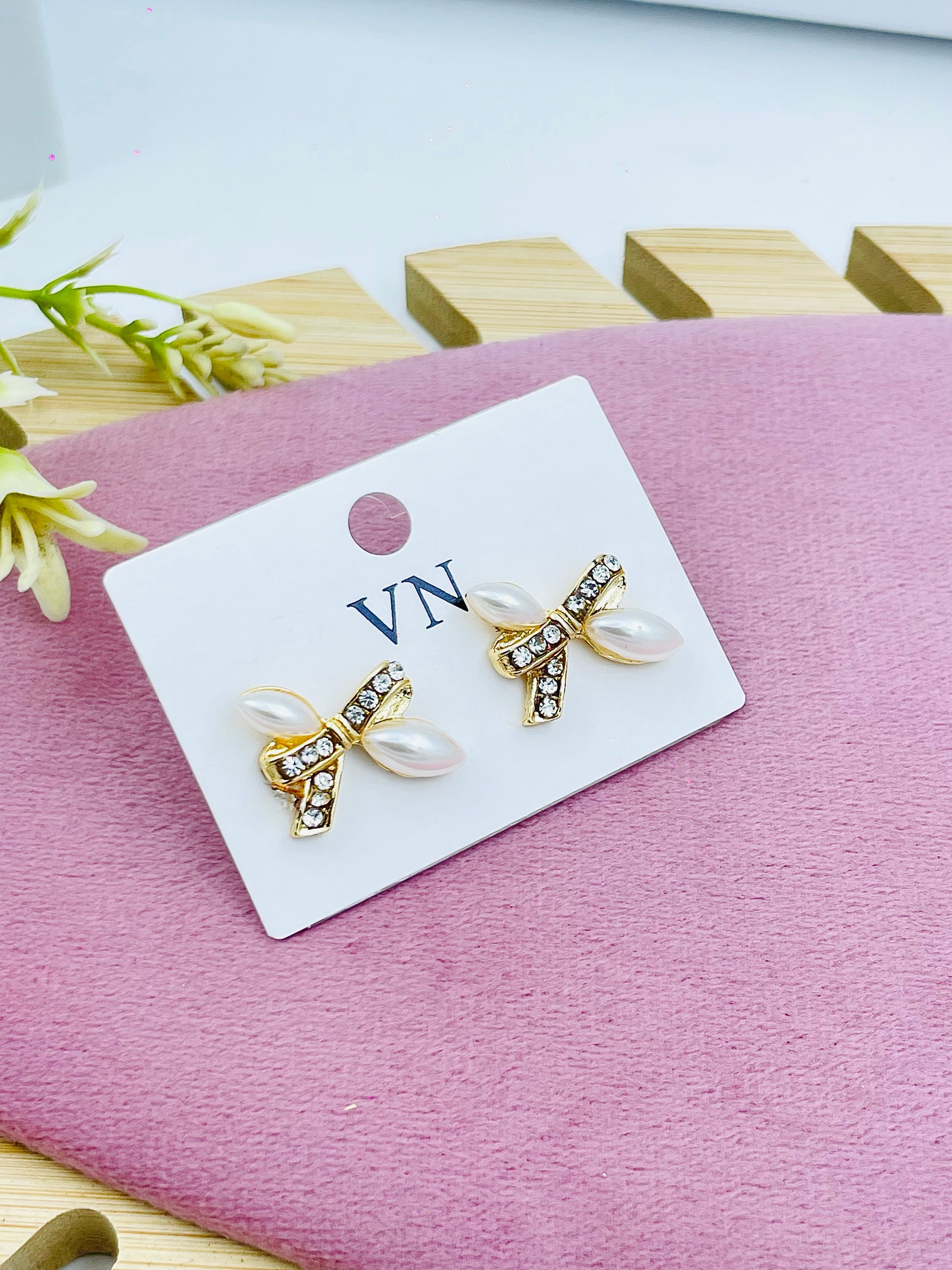 Elegant Gold Bow Pearl Earrings