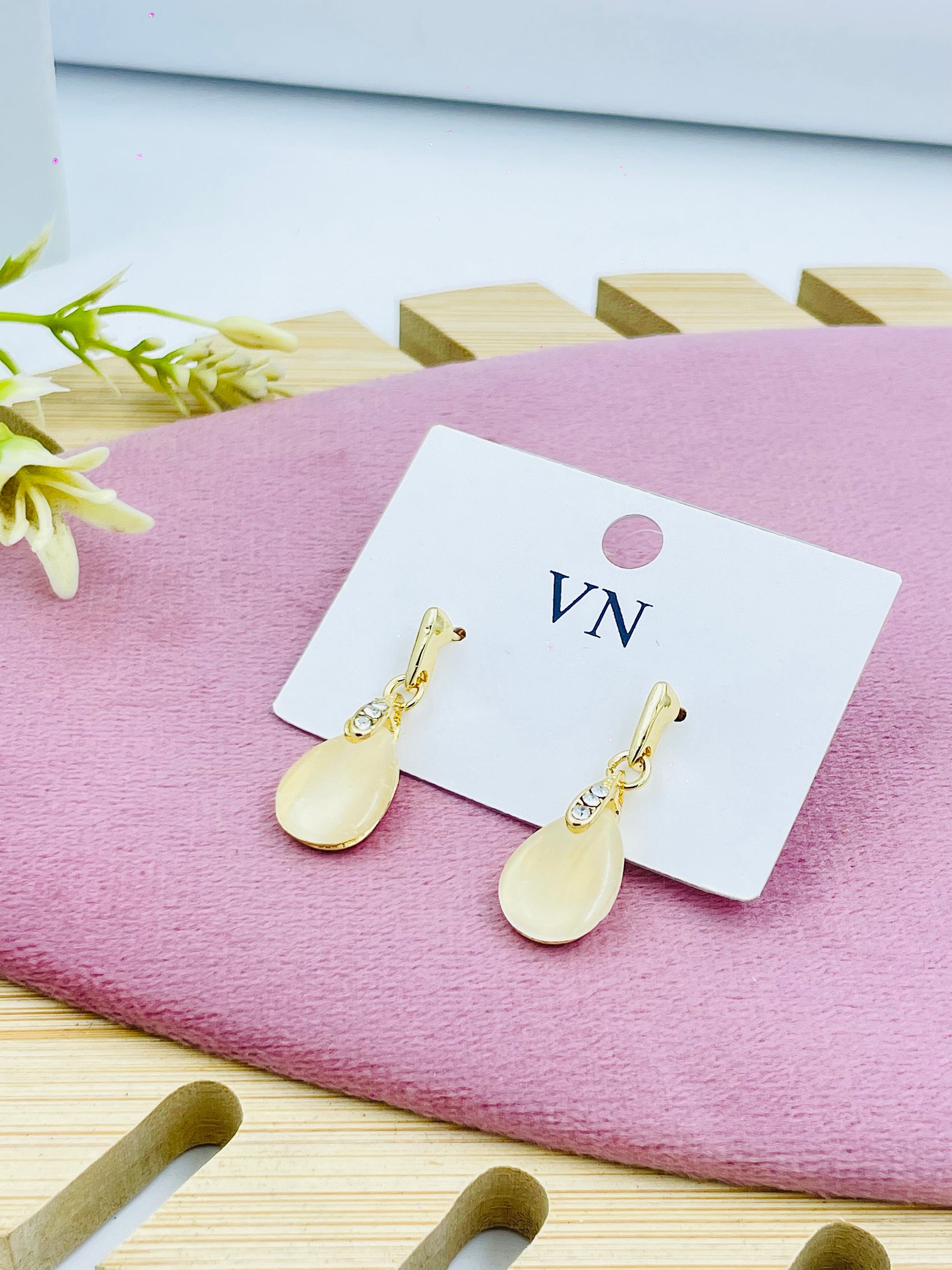 Elegant Gold Teardrop Earrings with Crystals
