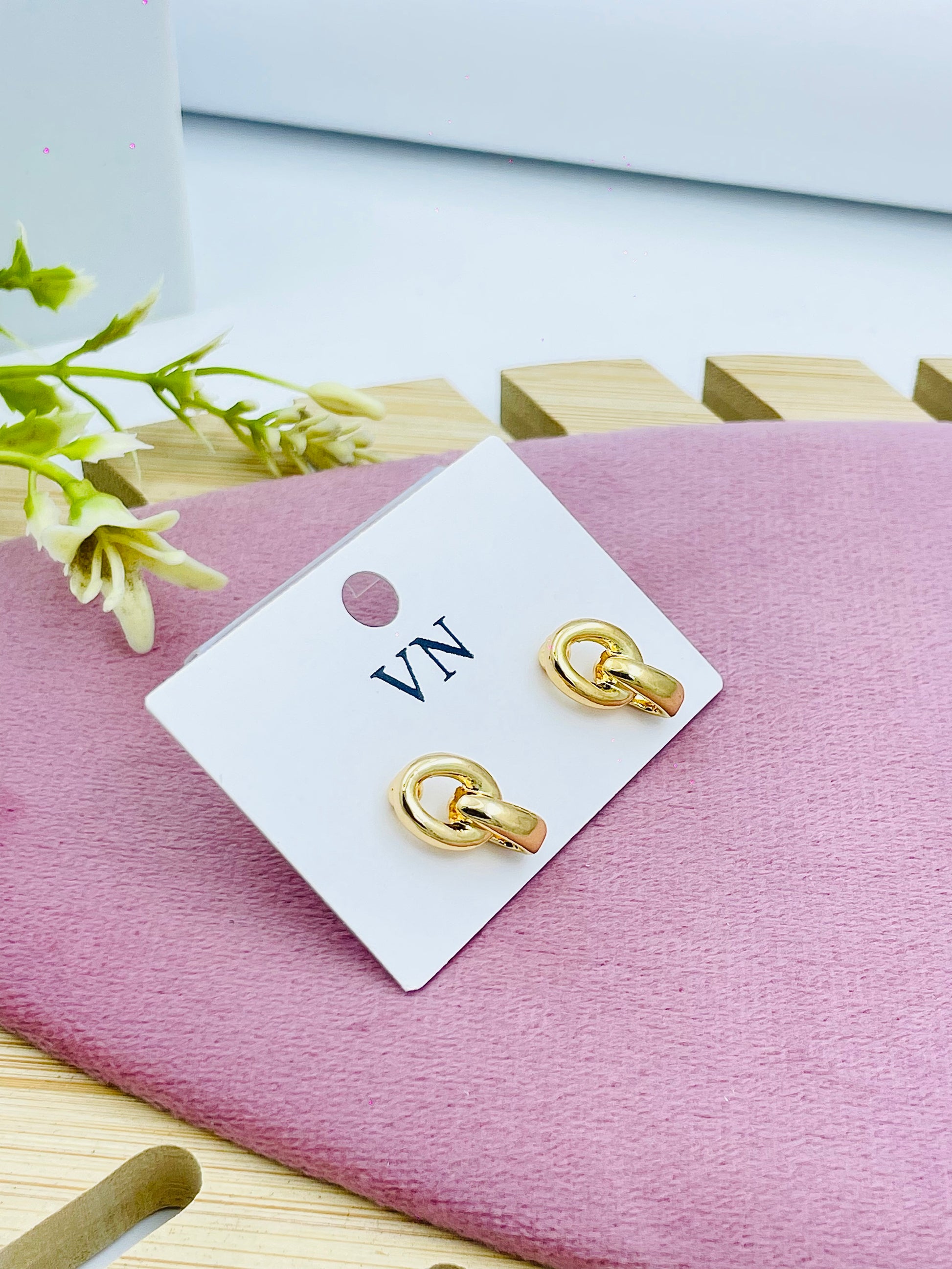 Stylish Gold Tone Geometric Earrings