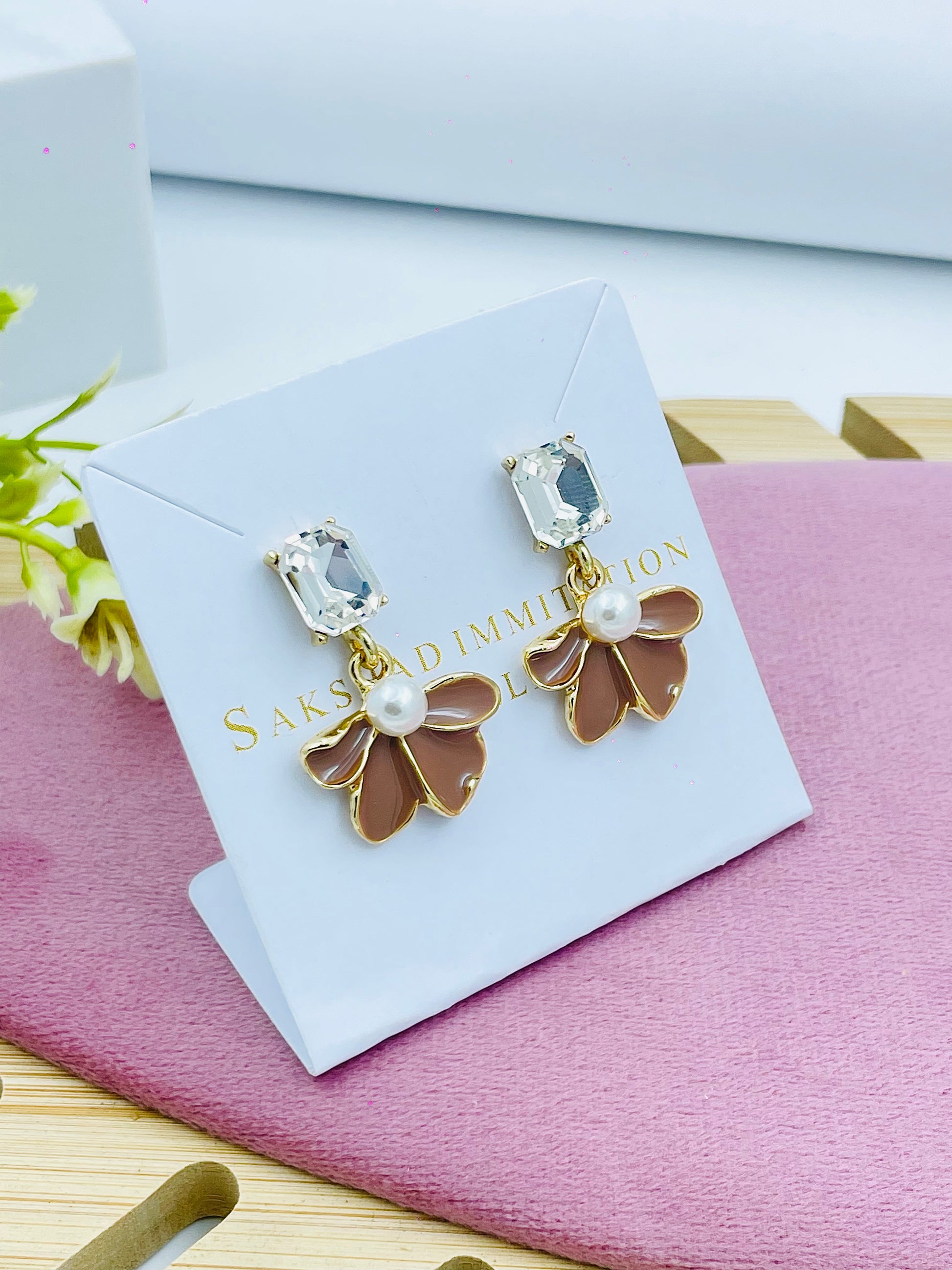 Elegant Floral Gemstone Earrings with Pearls