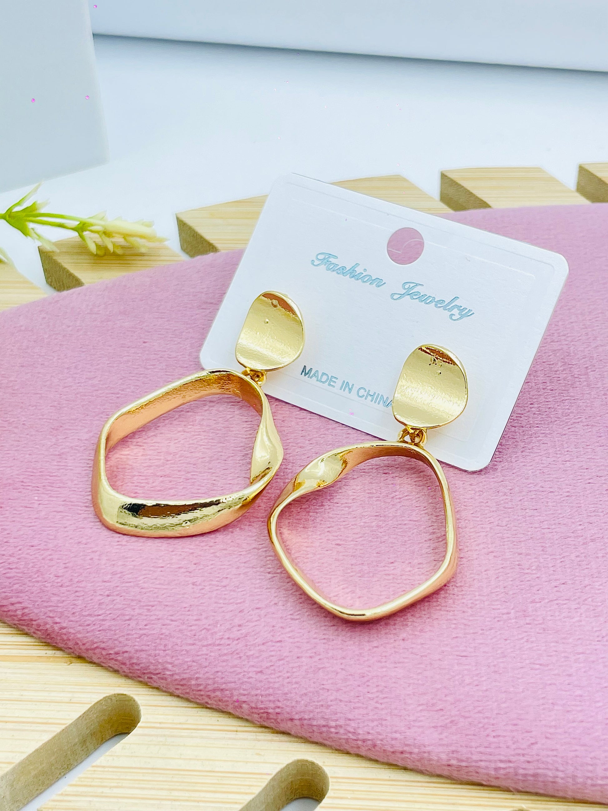 Elegant Gold Abstract Drop Earrings