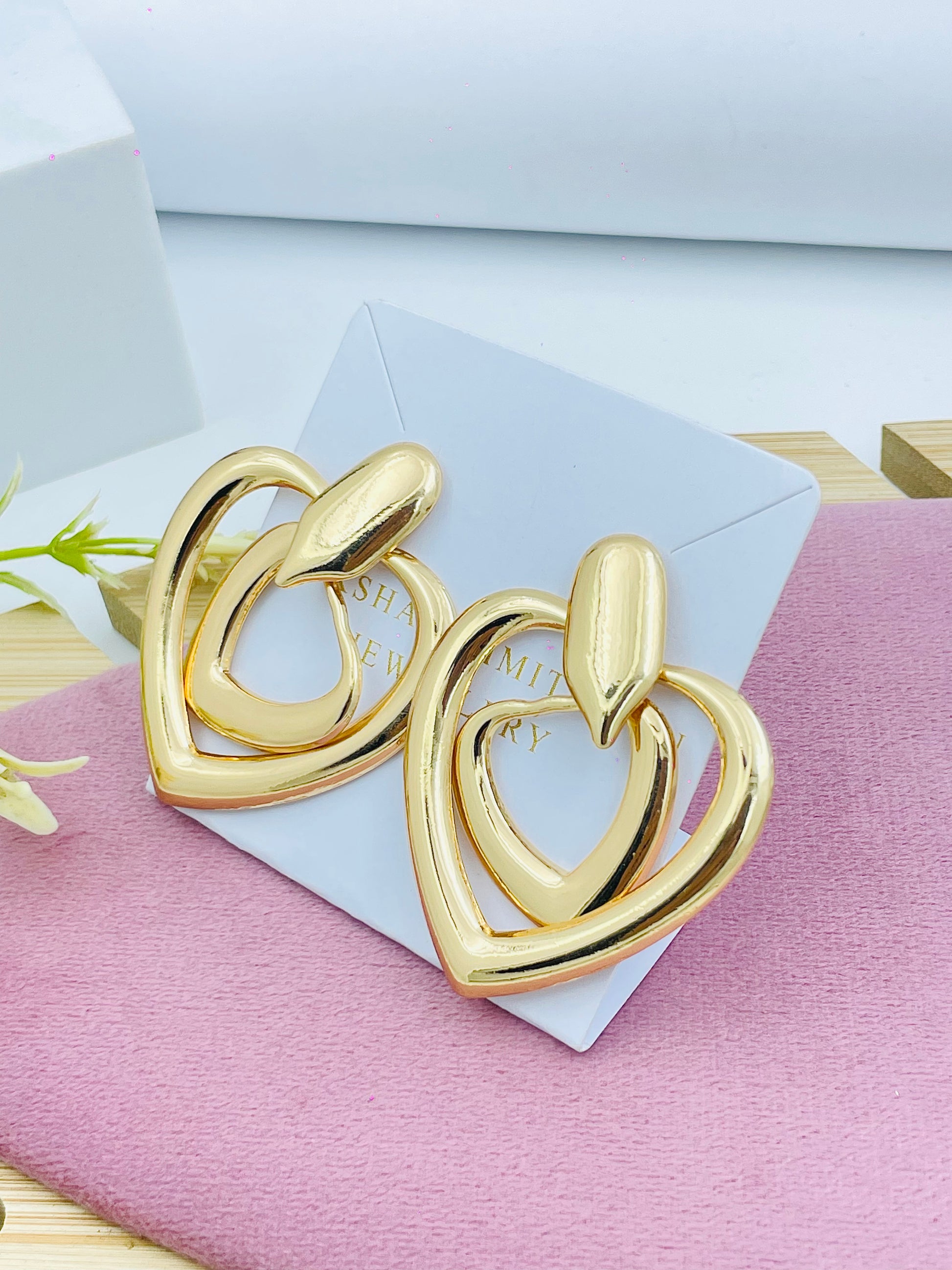 Elegant Gold Heart Hoop Earrings  Stylish Jewelry