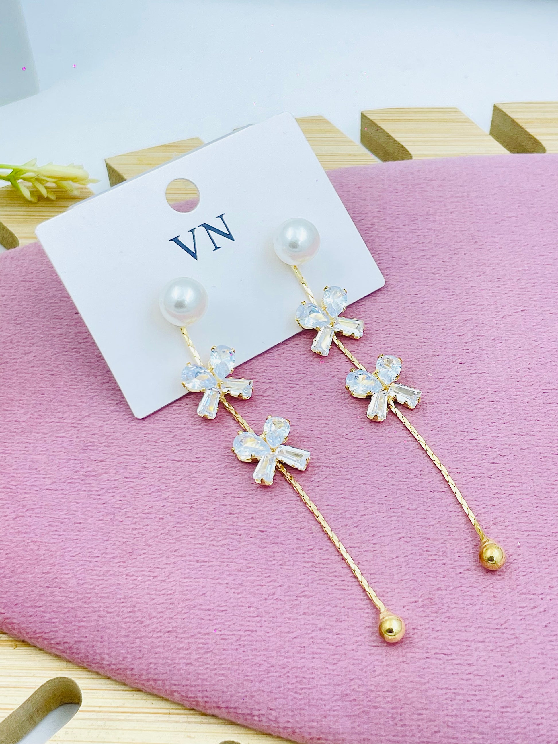 Elegant Pearl and Crystal Flower Drop Earrings  Stylish Jewelry