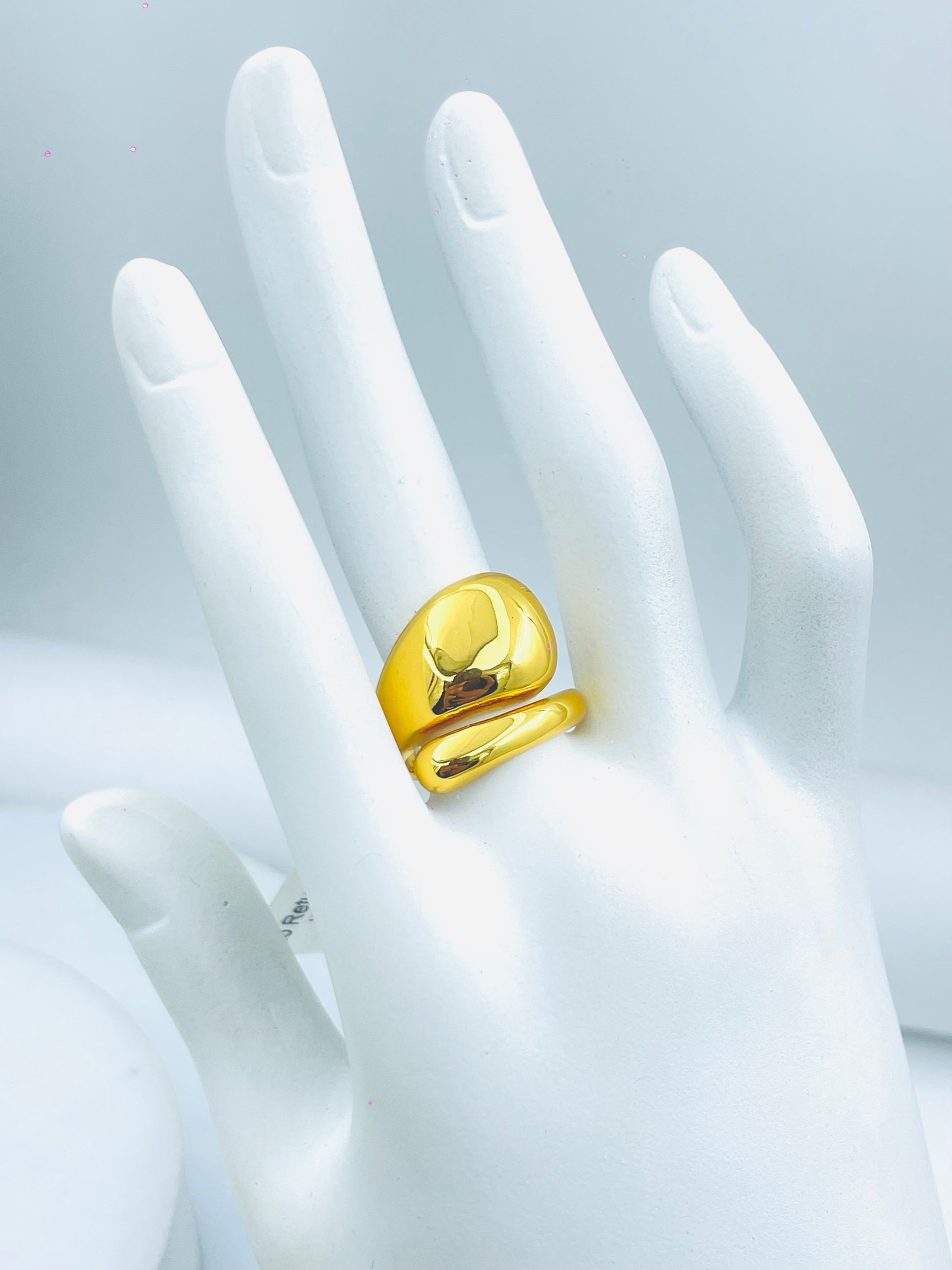 Elegant Gold Tone Statement Ring