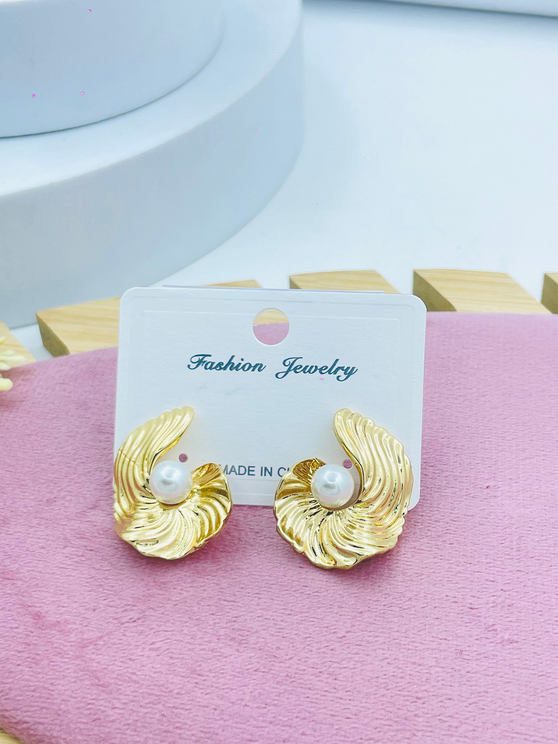 Elegant Gold Wave Pearl Earrings