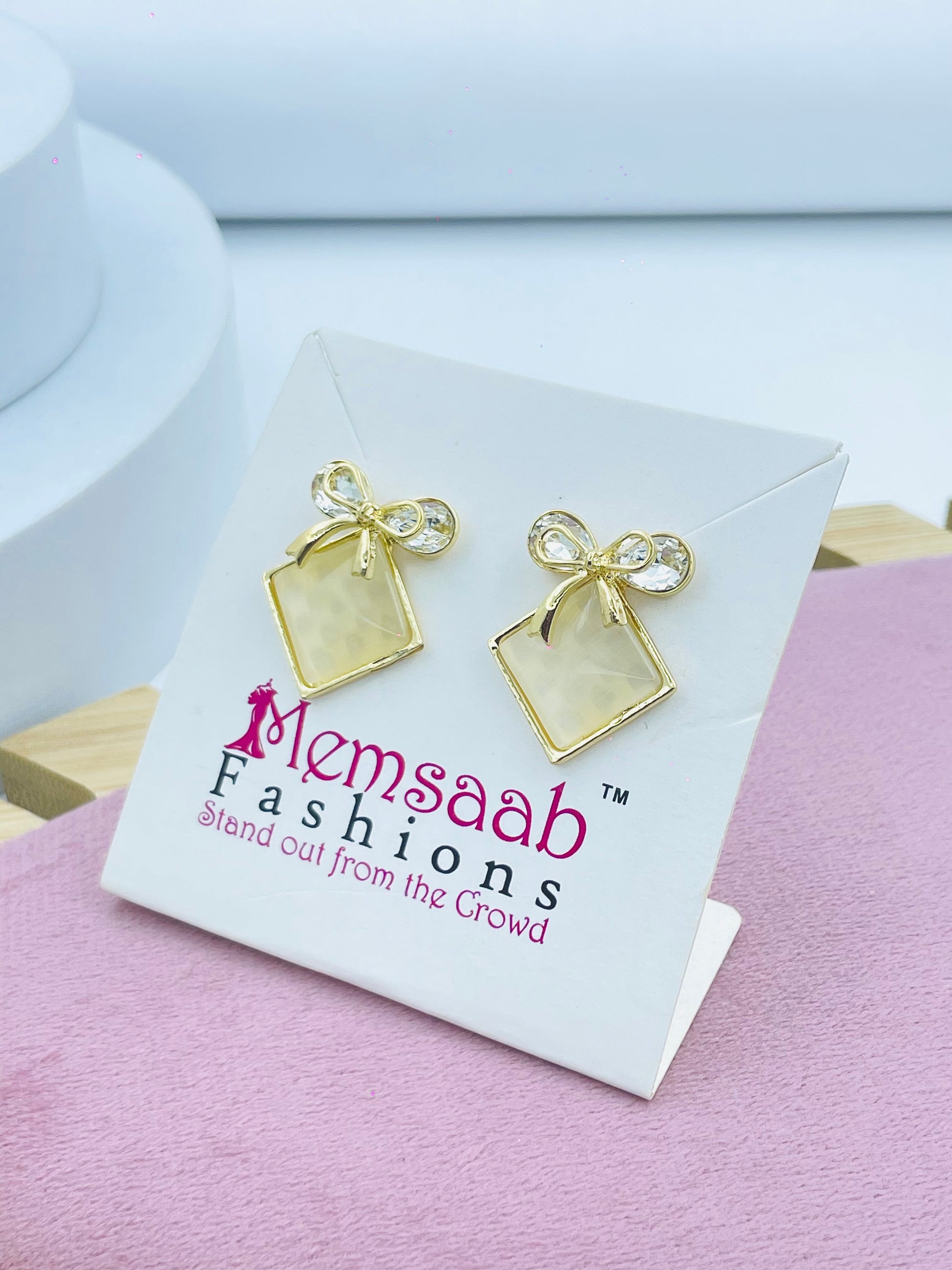 Elegant Golden Bow and Square Dangle Earrings