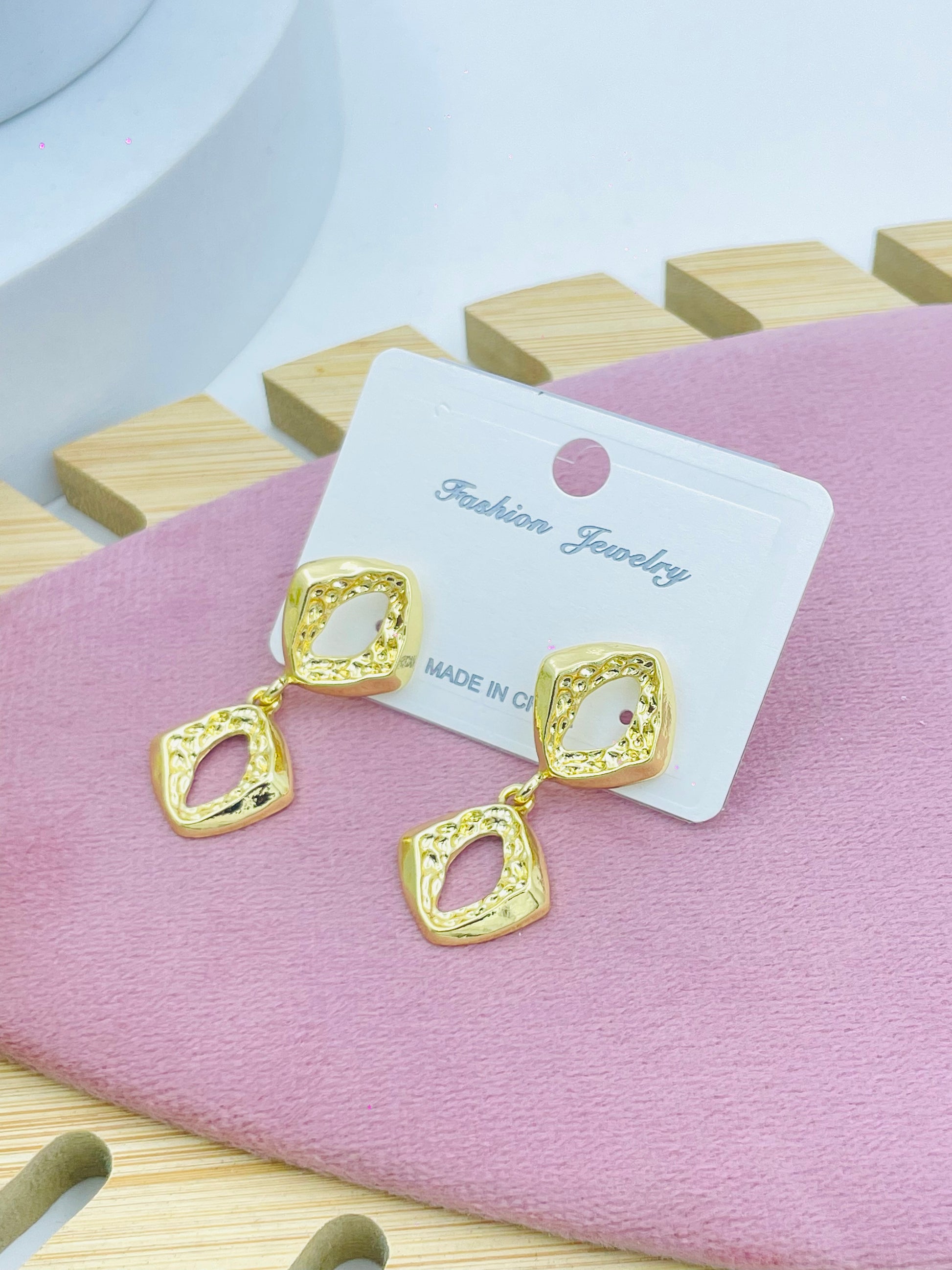 Elegant Gold Geometric Dangle Earrings  Fashion Jewelry