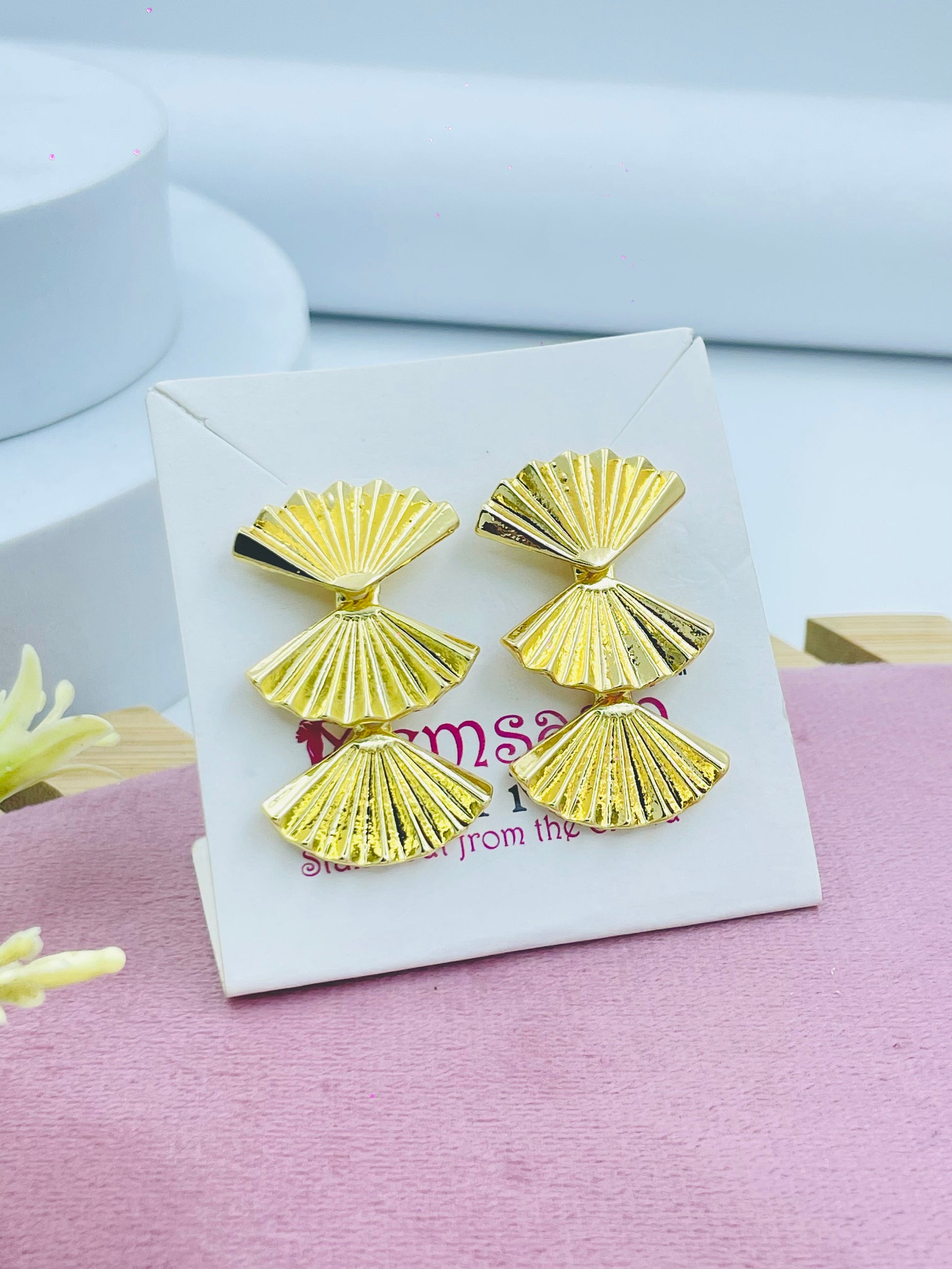 Elegant Gold Fan Earrings  Chic Statement Jewelry