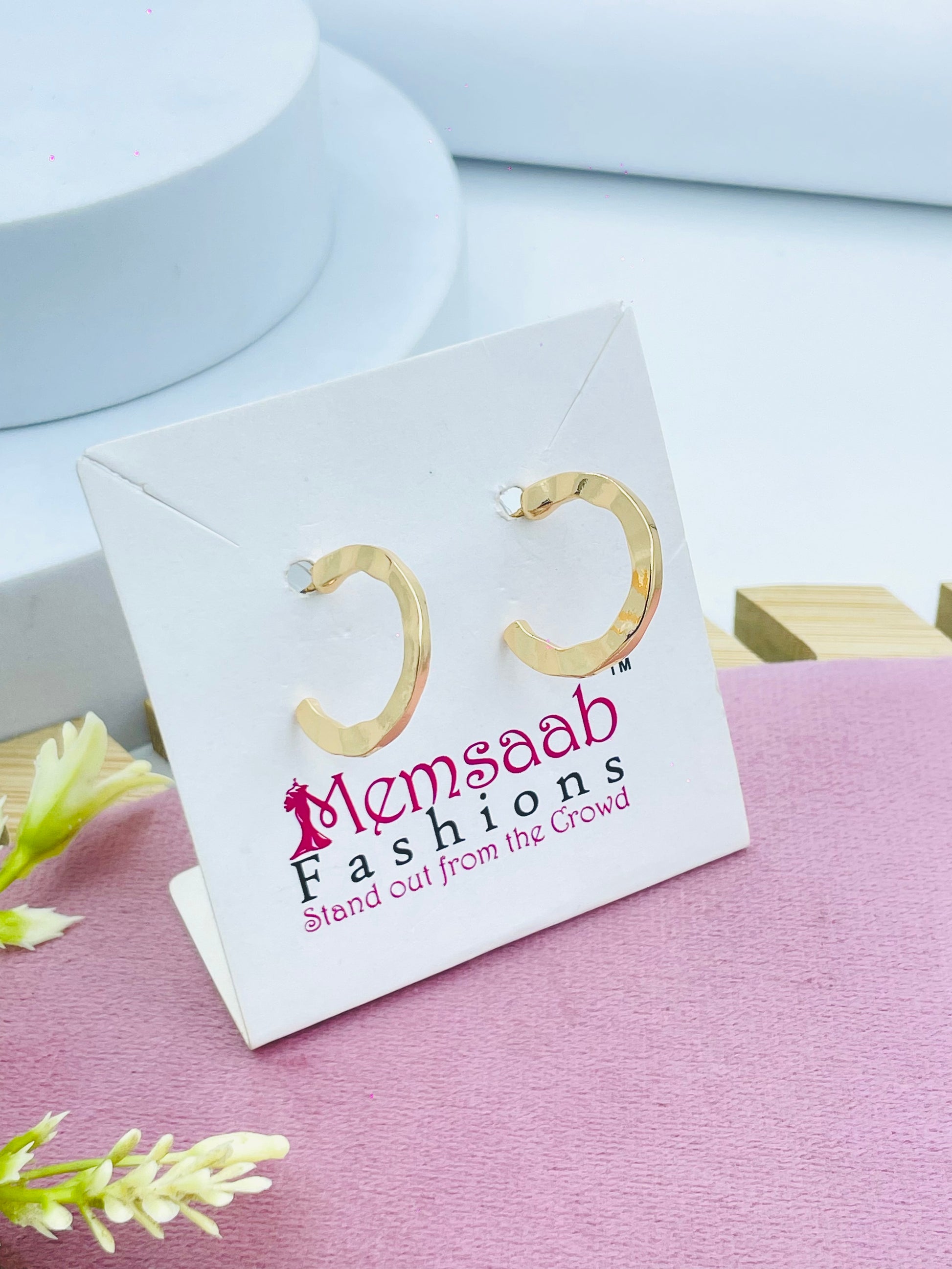 Elegant Gold Hoop Earrings