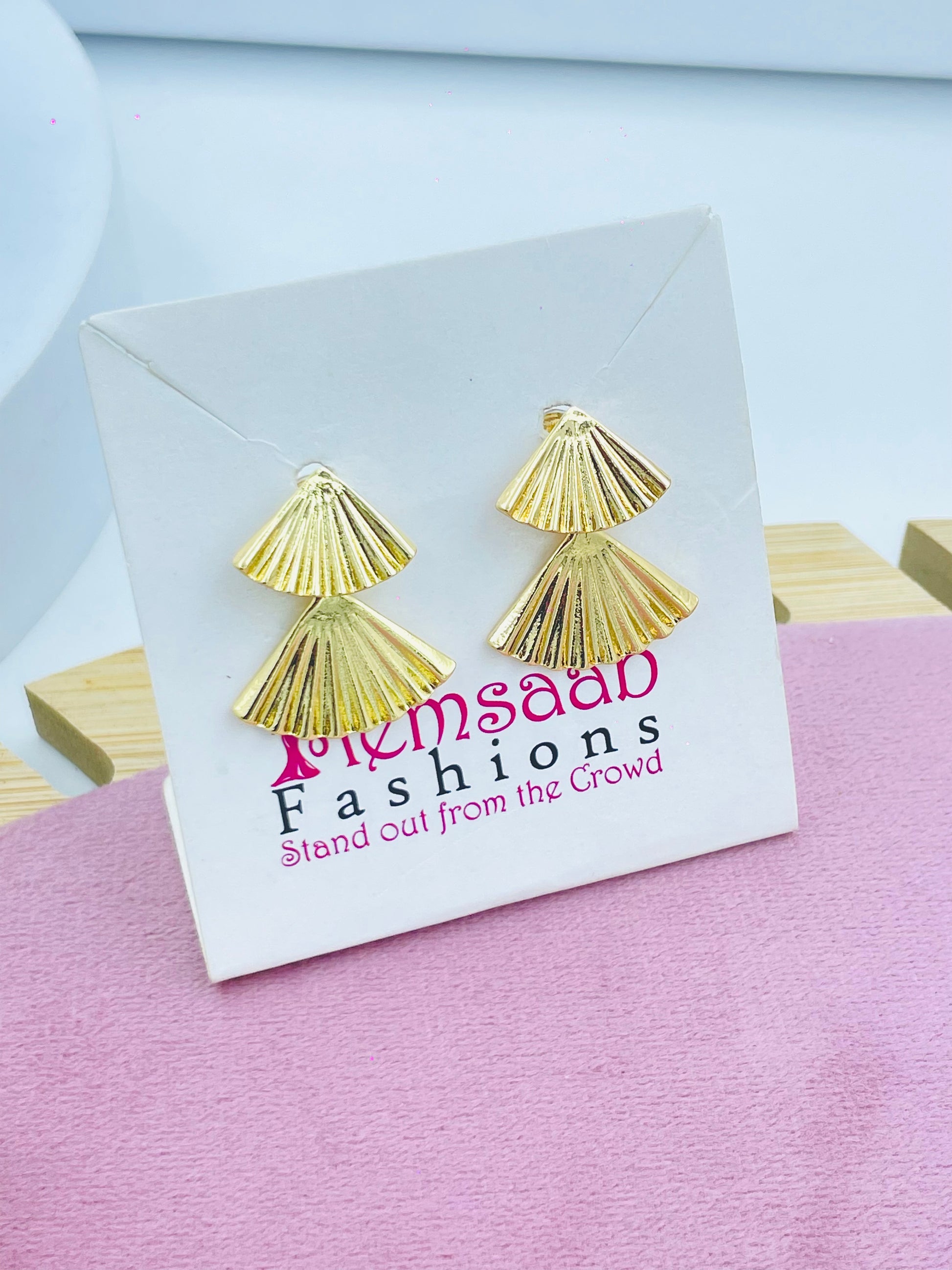 Elegant Golden Fan Shaped Earrings