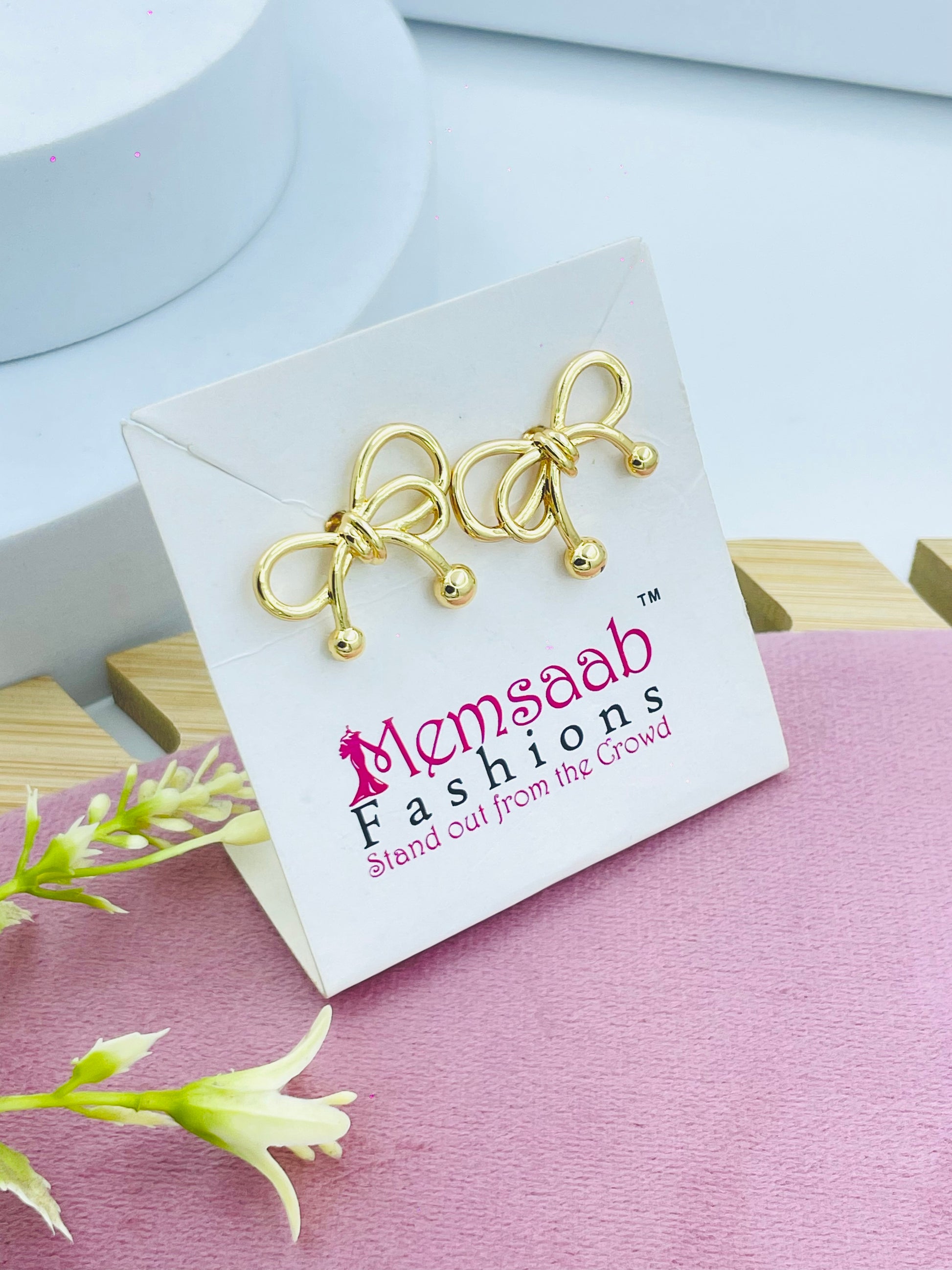 Elegant Gold Bow Earrings