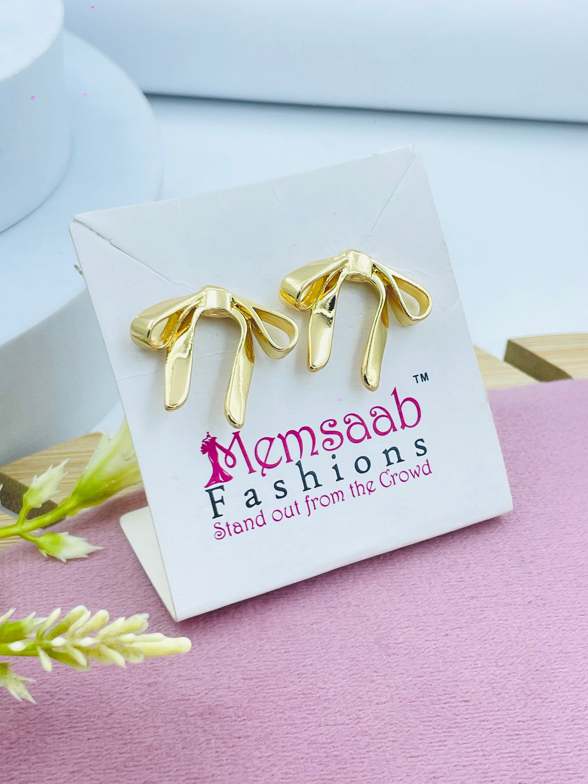 Elegant Gold Bow Earrings