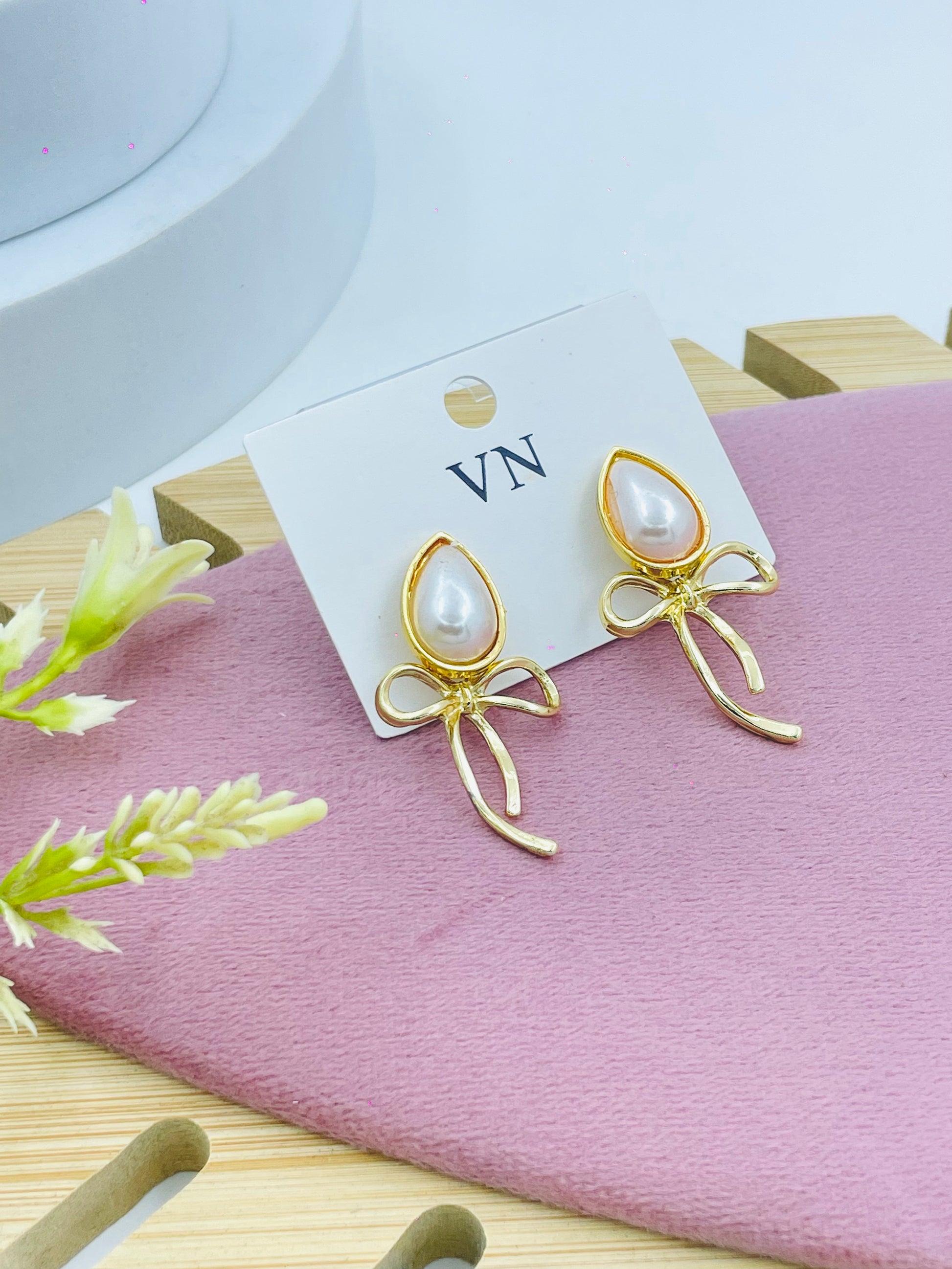 Elegant Pearl Bow Earrings