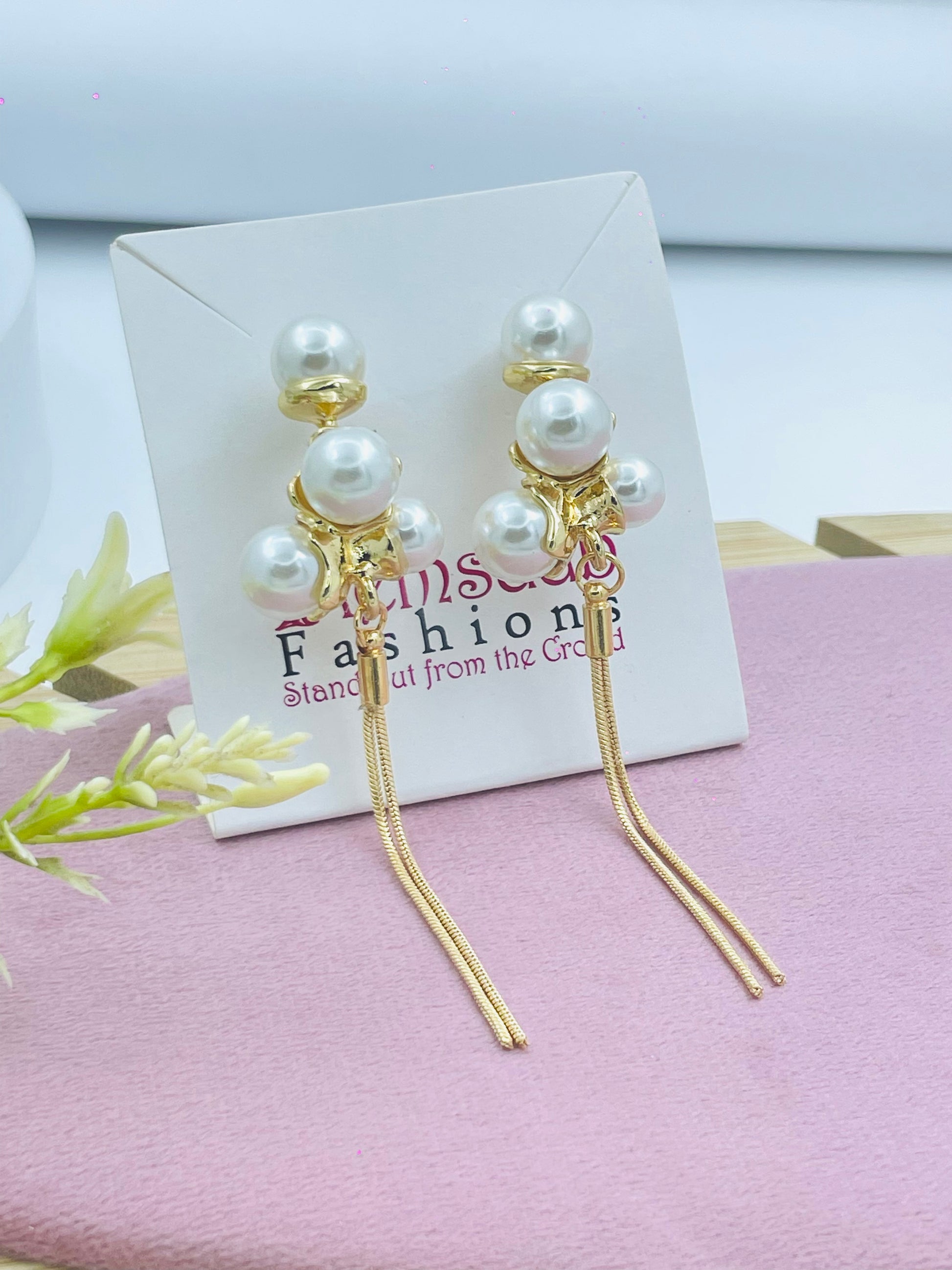 Elegant Pearl Drop Earrings  Timeless Fashion Jewelry