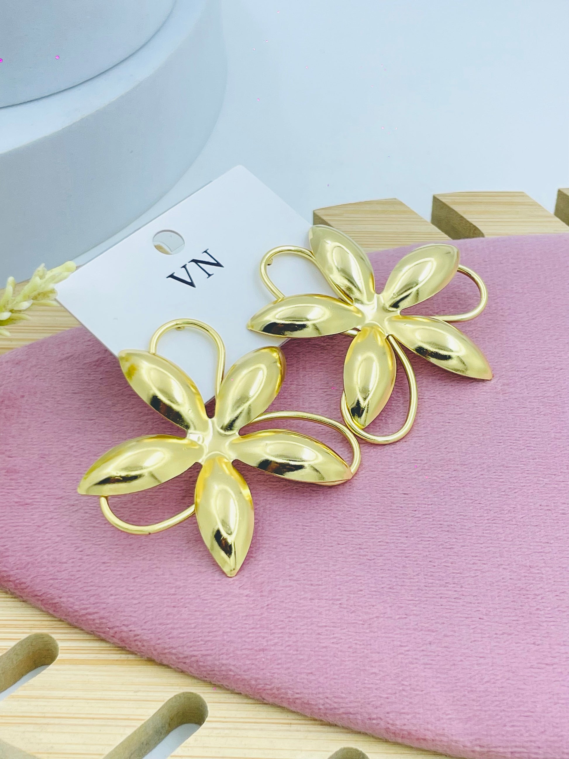 Elegant Gold Floral Statement Earrings