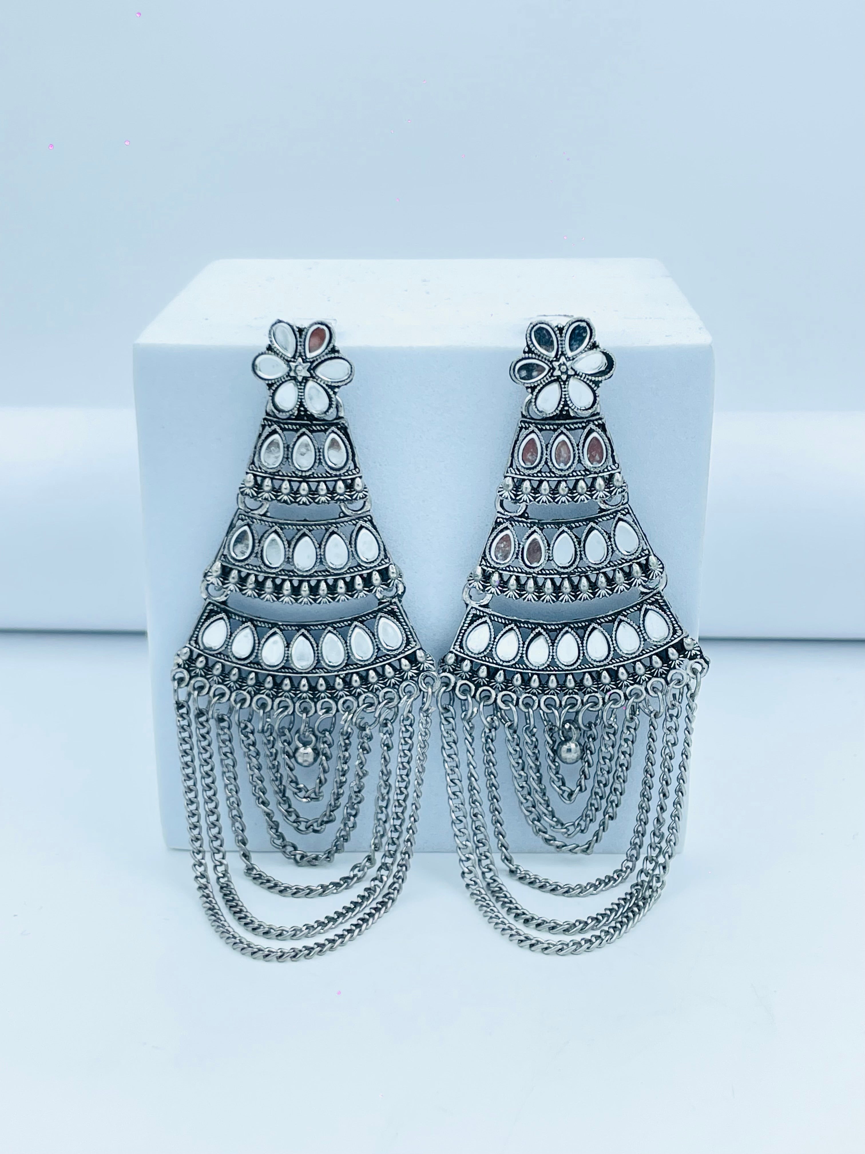 Elegant Vintage Chandelier Silver Earrings