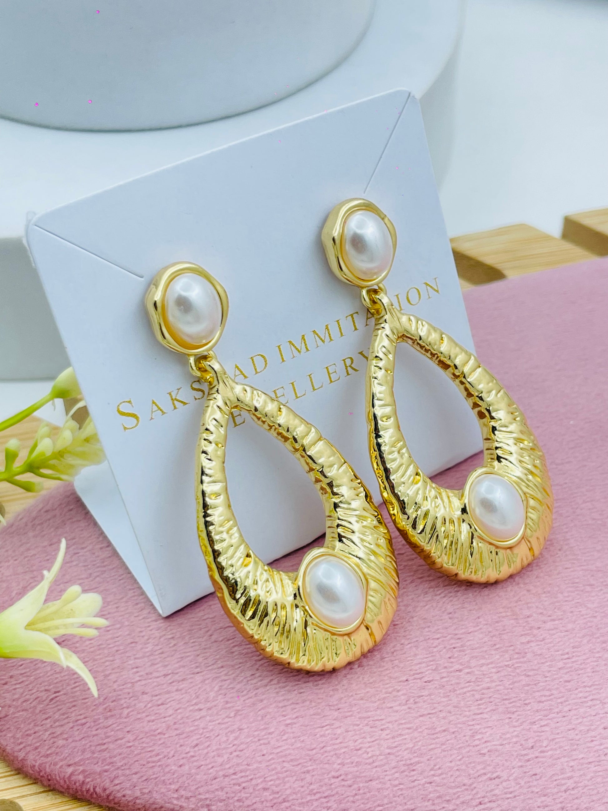 Elegant Gold Tone Pearl Teardrop Earrings