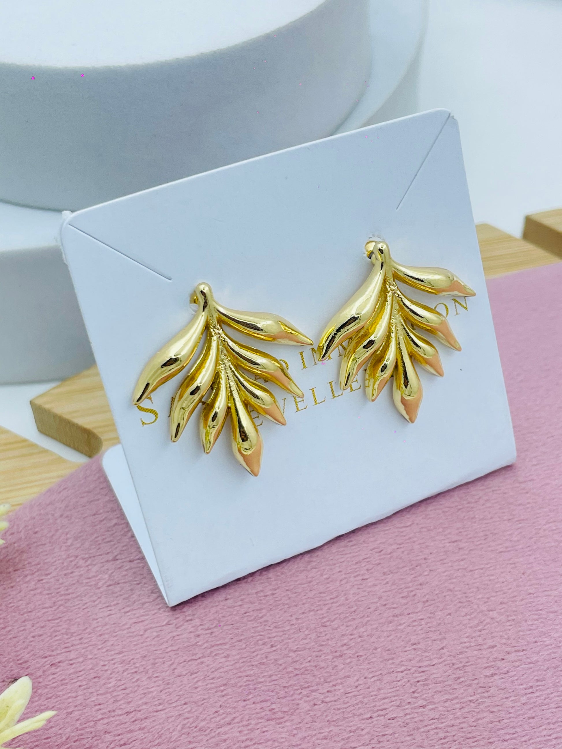 Elegant Gold LeafShaped Earrings
