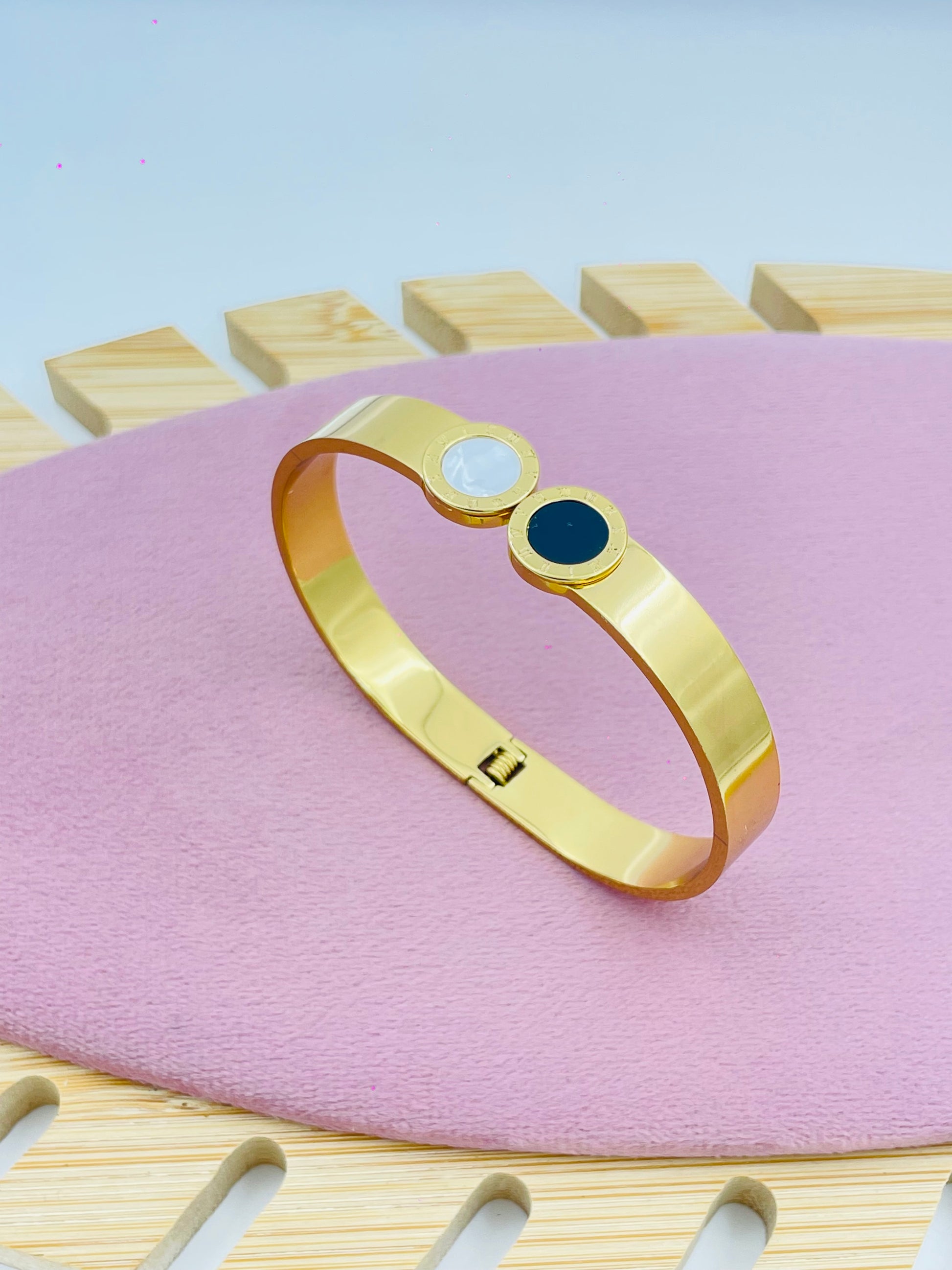 Sleek Gold Bangle with Dual Circular Accents | Elegant and Modern Design