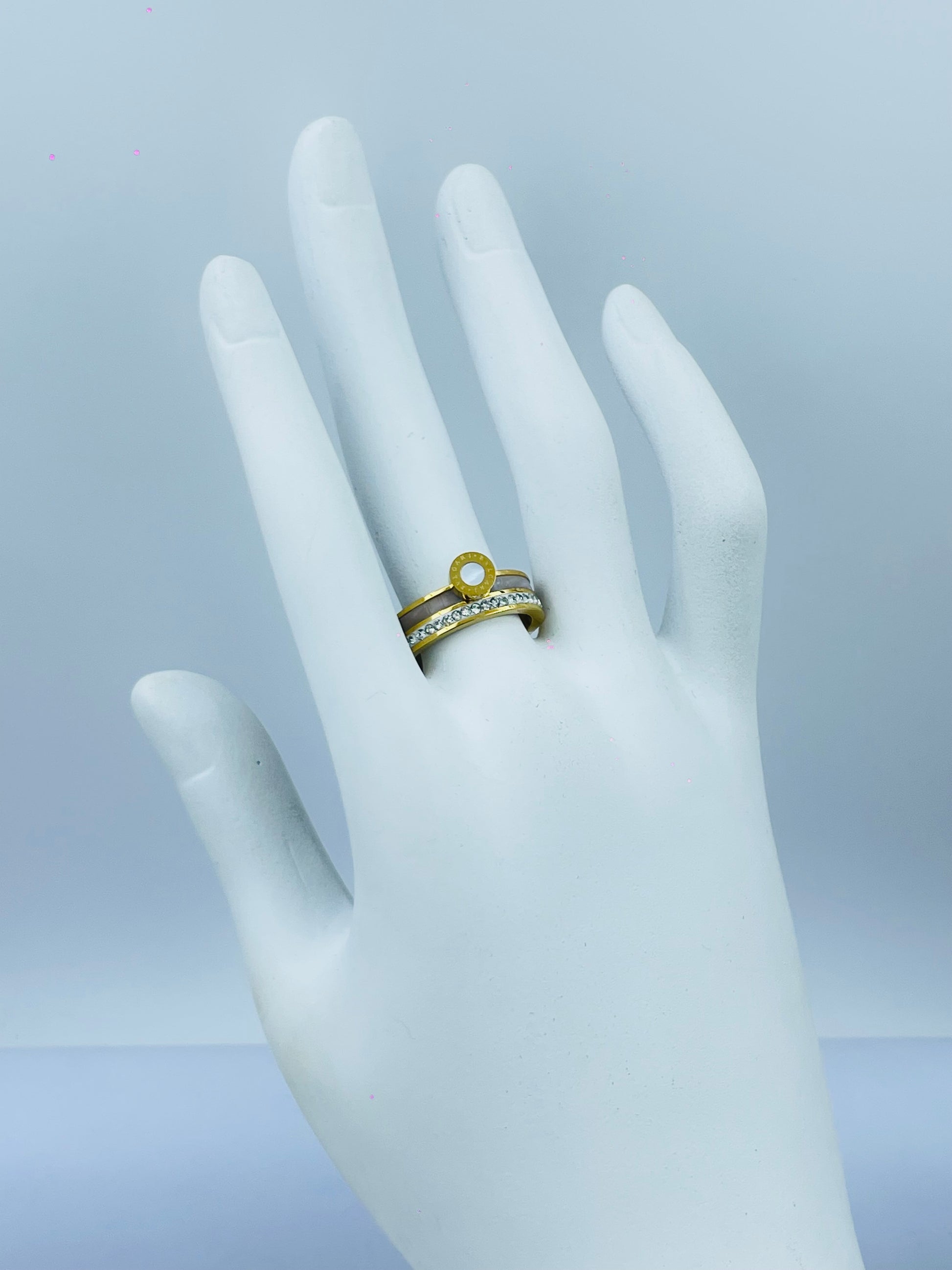 Elegant Gold and Diamond Ring Set  Perfect for Any Occasion