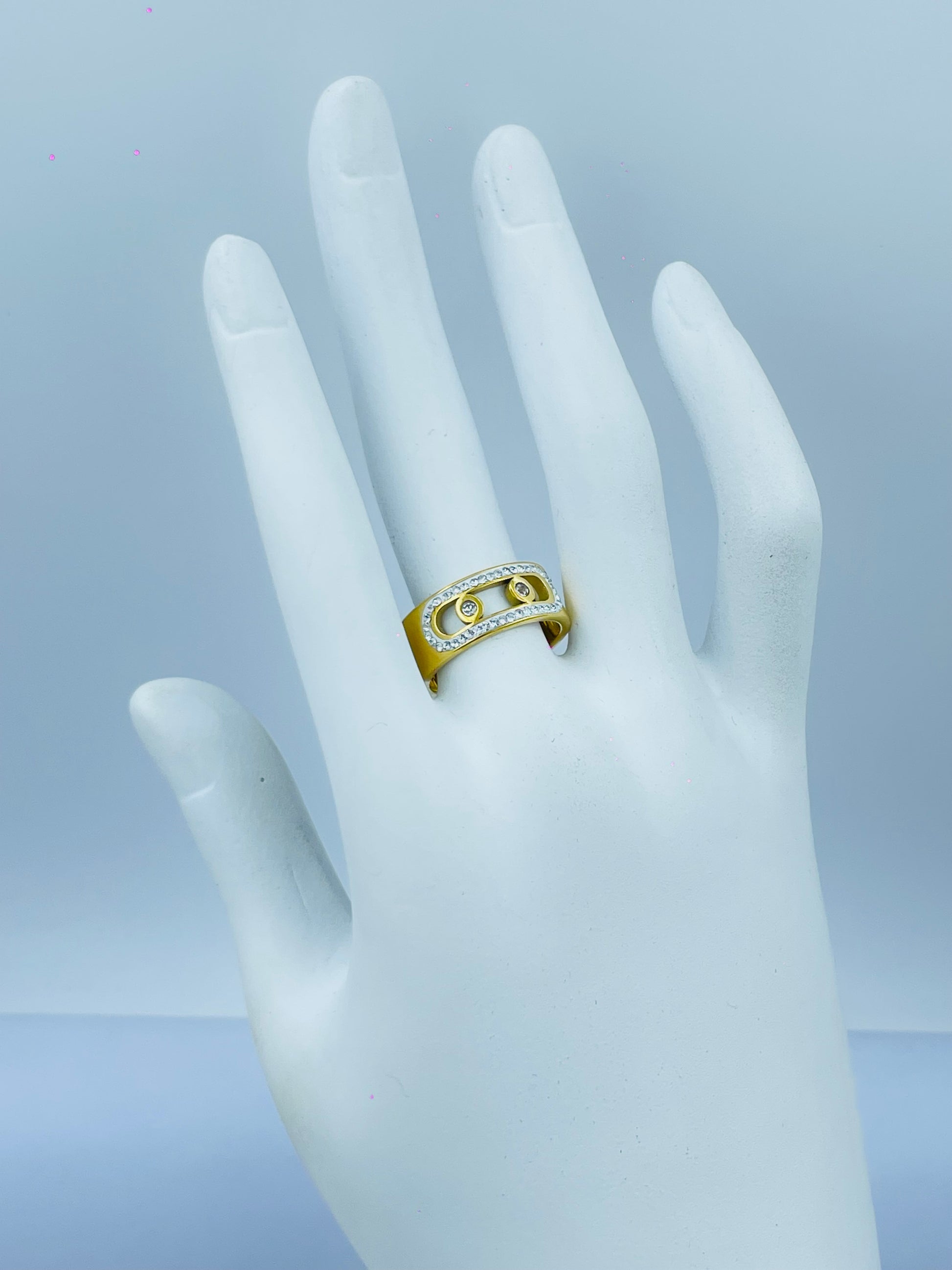 Elegant Gold Infinity Loop Ring with Diamond Accents