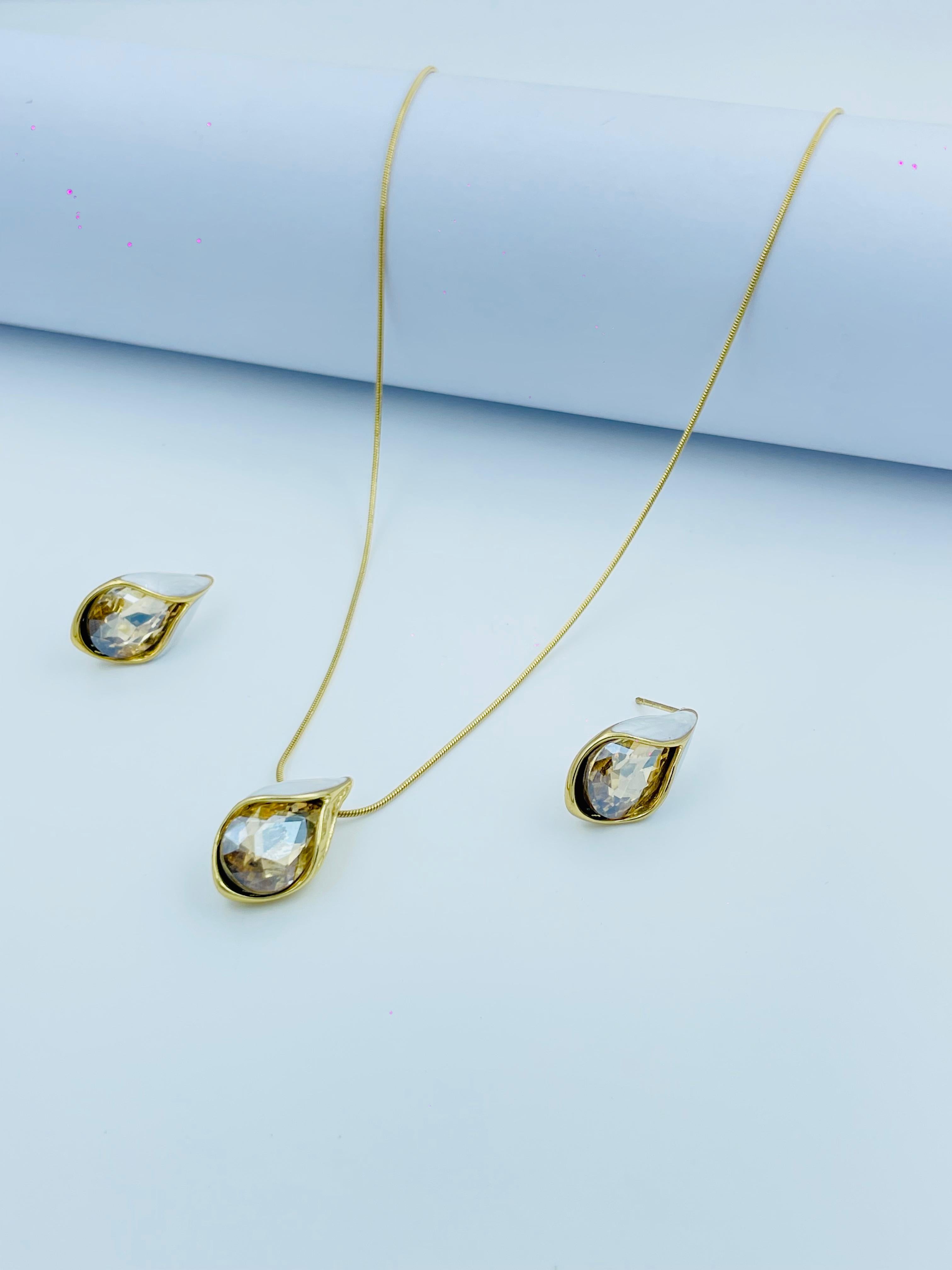 Gold Teardrop Crystal Necklace Set | Elegant Jewelry for Women