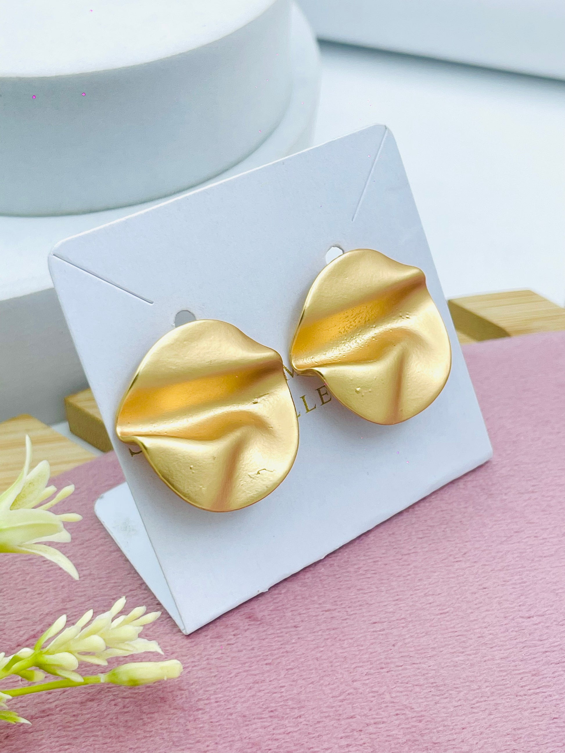 Stylish Abstract Gold Earrings