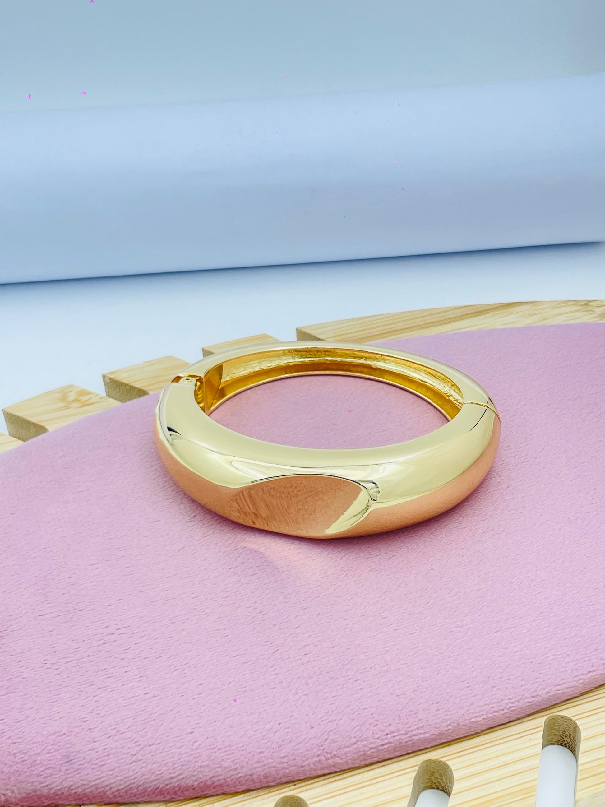 Elegant Gold Polished Bangle Bracelet