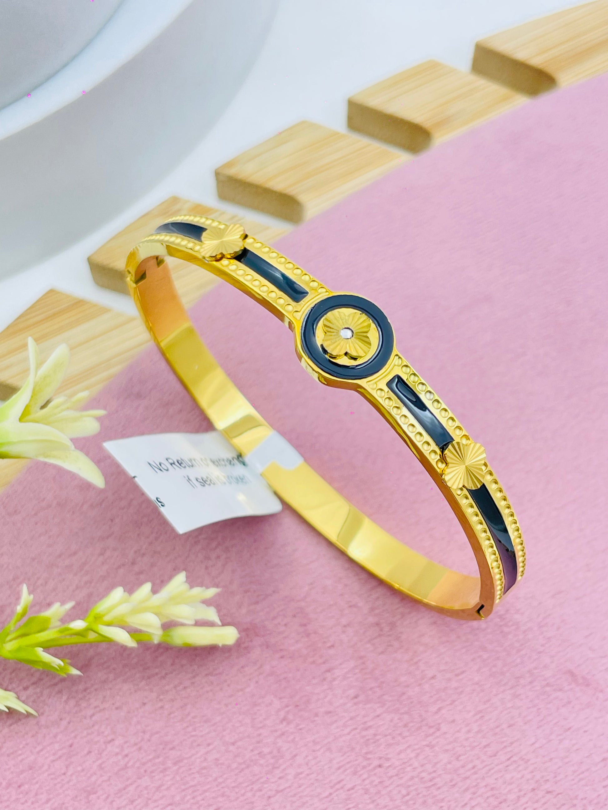 Elegant Gold and Black Enamel Bangle Bracelet