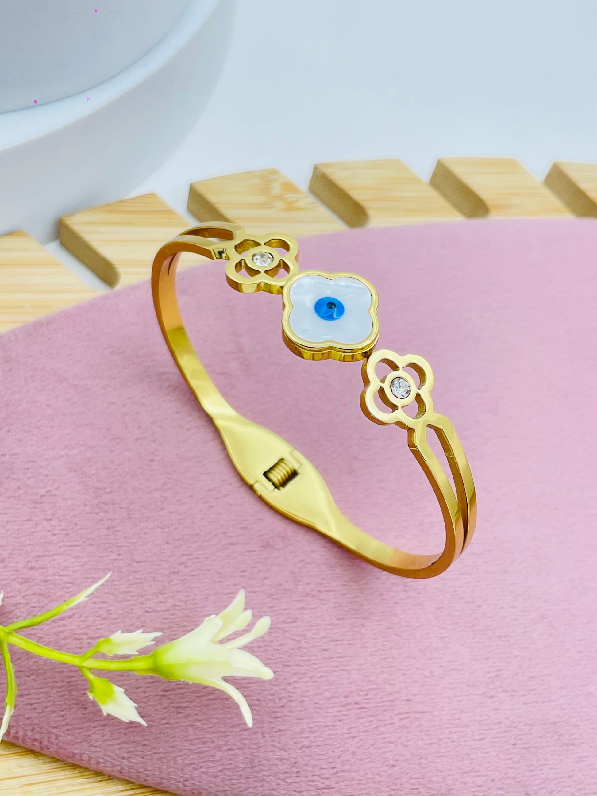 Elegant Gold  Enamel Flower Bracelet  Perfect Gift