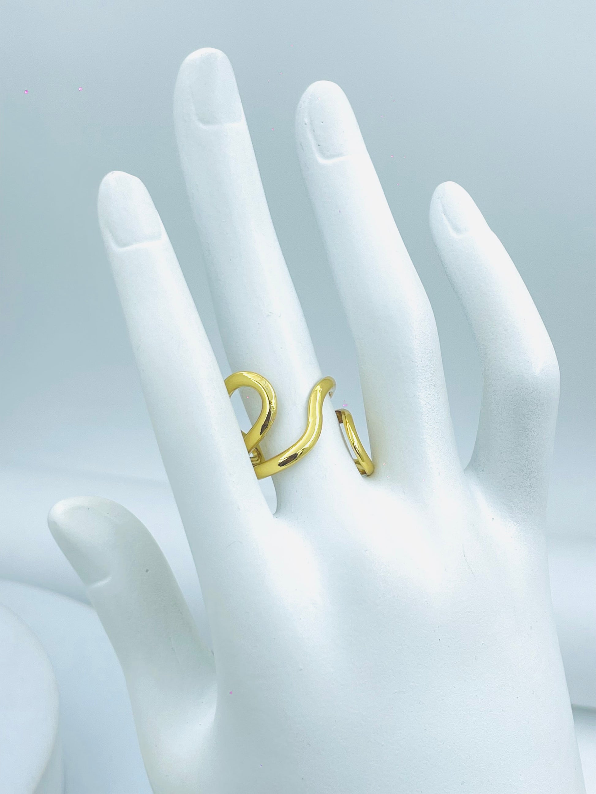 Elegant Gold Snake Ring