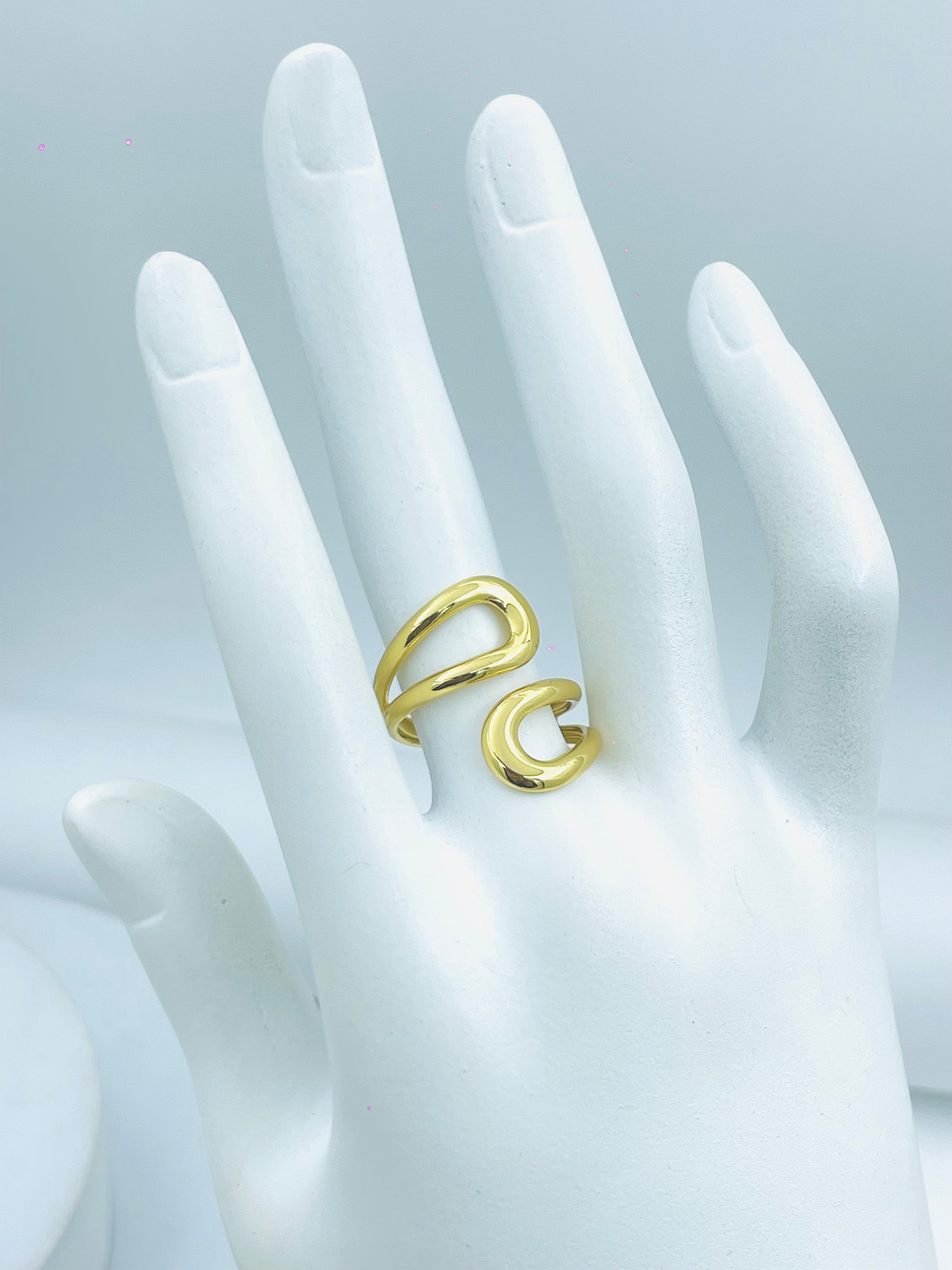 Elegant Gold Spiral Open Ring  Minimalist Design