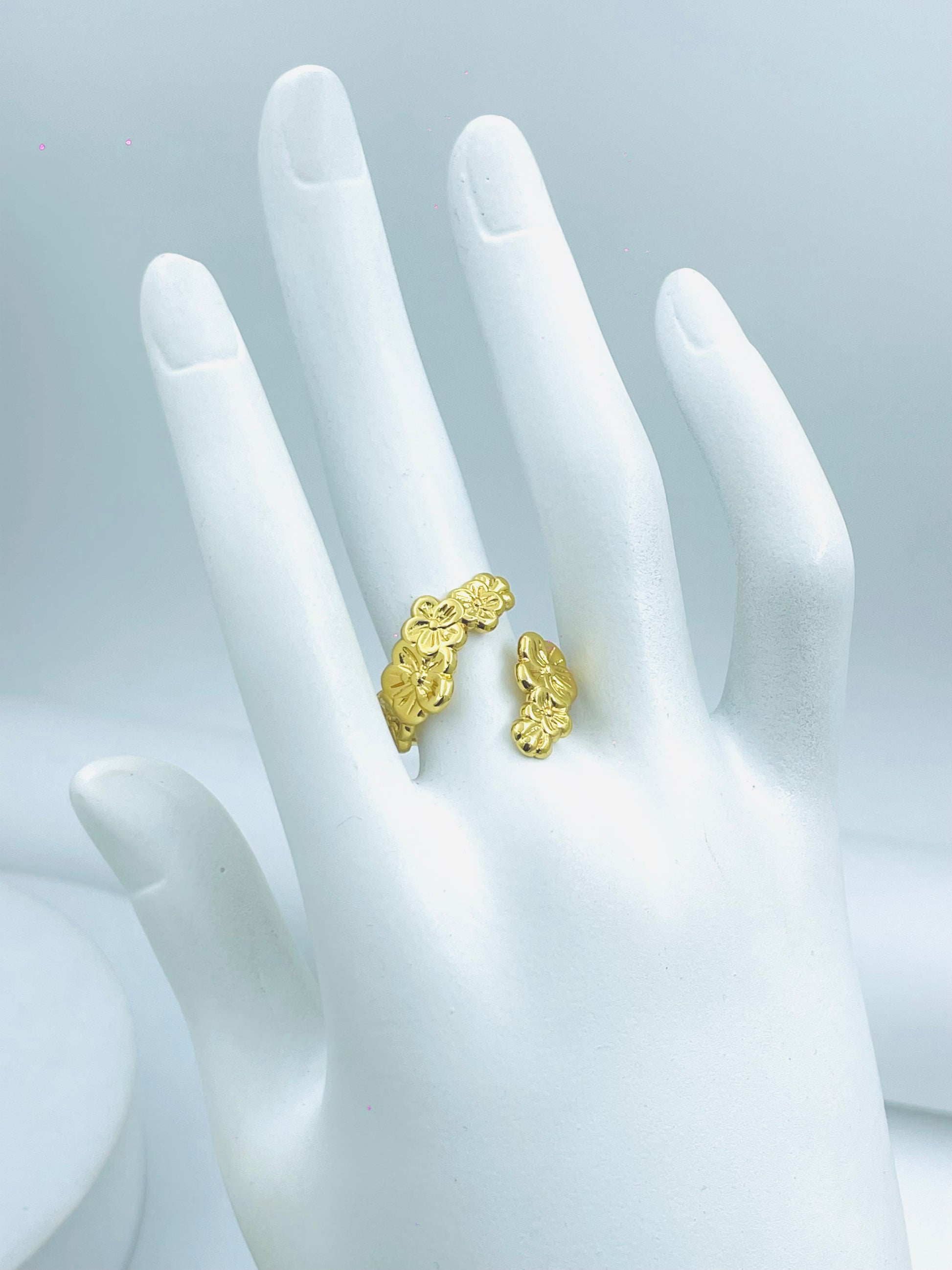 Elegant Adjustable Gold Butterfly Ring