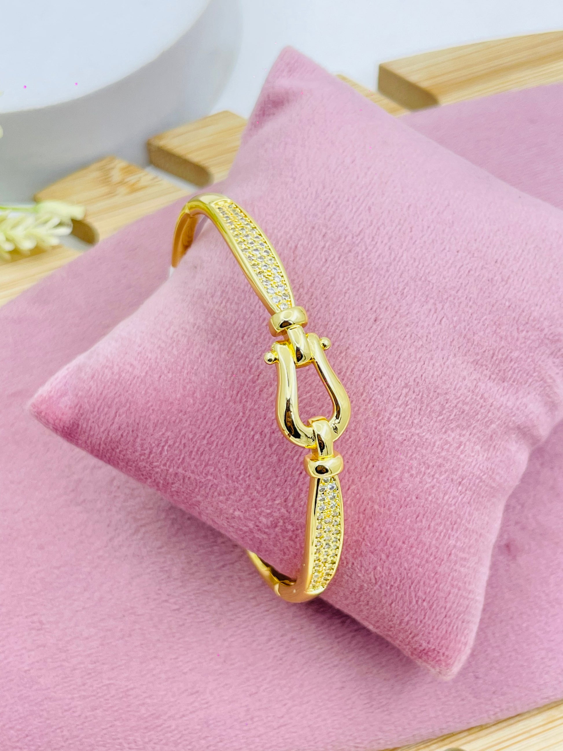 Elegant GoldPlated Rhinestone Bracelet