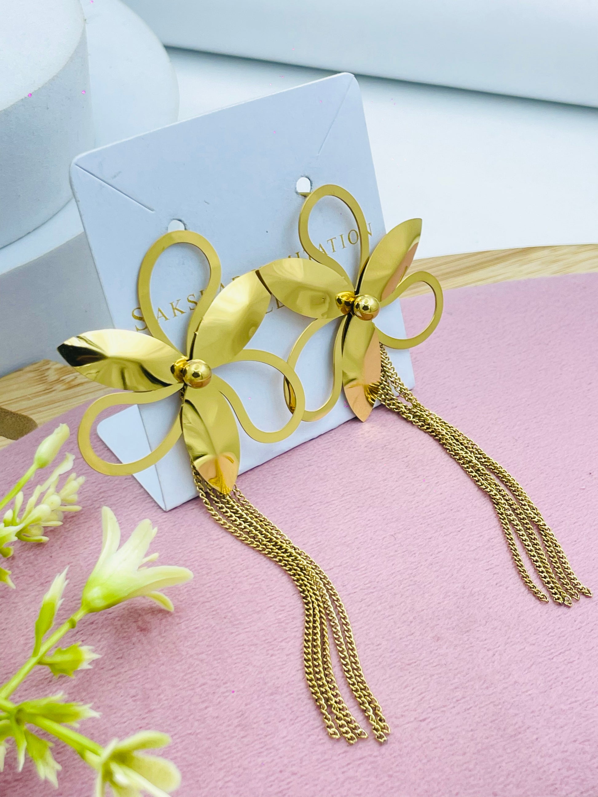 Elegant Gold Floral Tassel Earrings  Perfect for Any Occasion