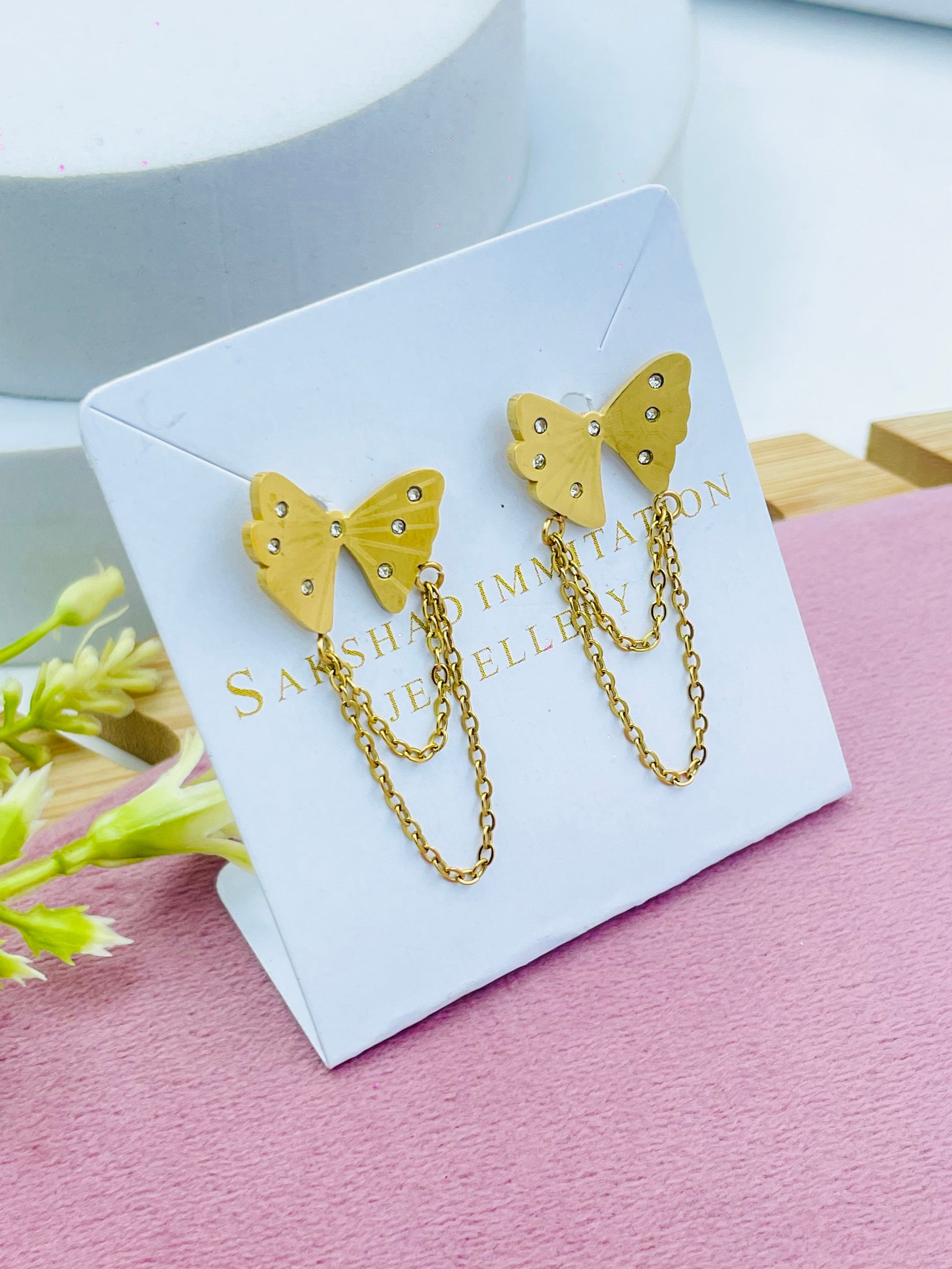 Elegant Gold Bow Chain Earrings