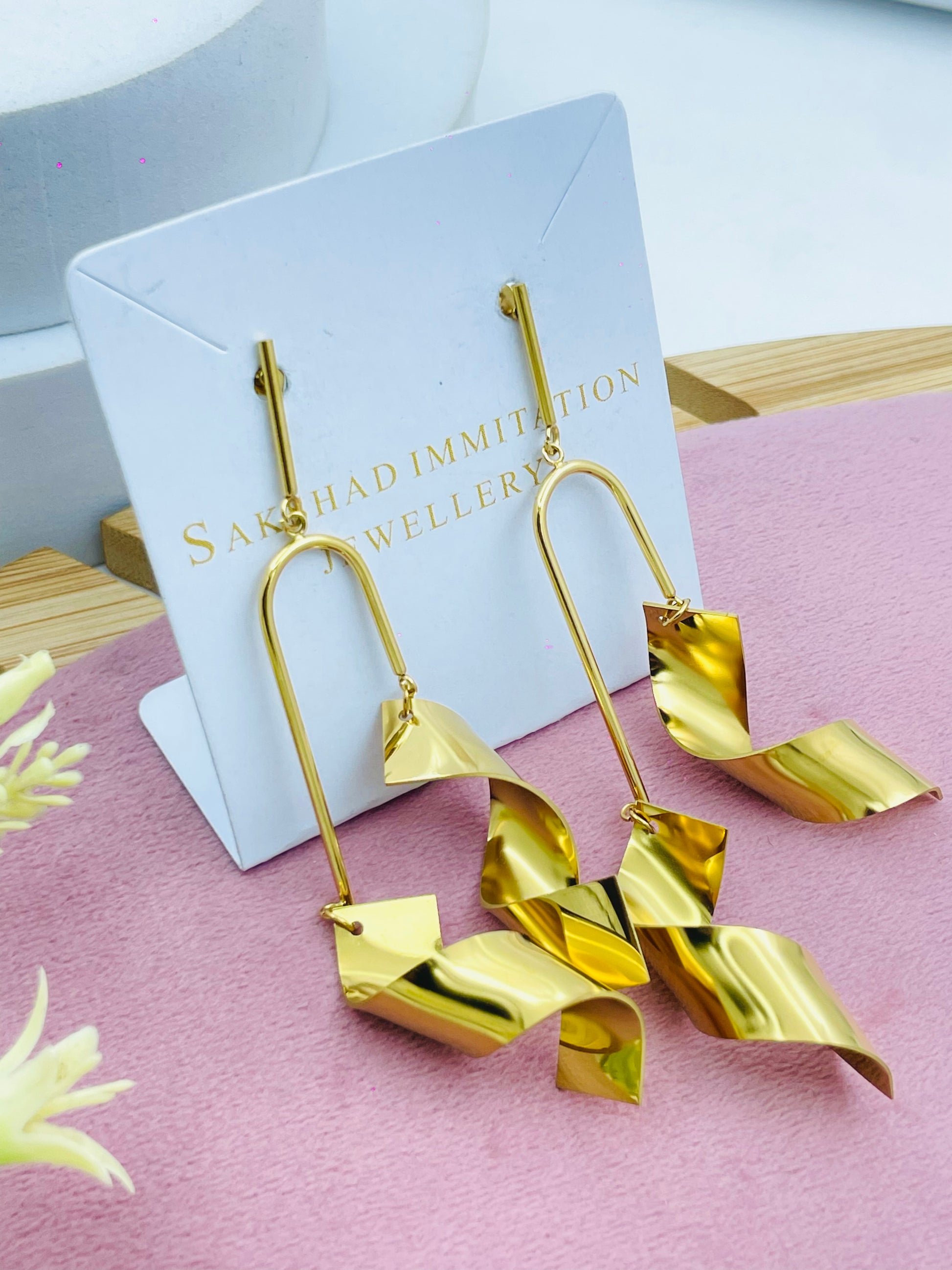 Elegant GoldTone Twisted Dangle Earrings  Stylish Imitation Jewelry