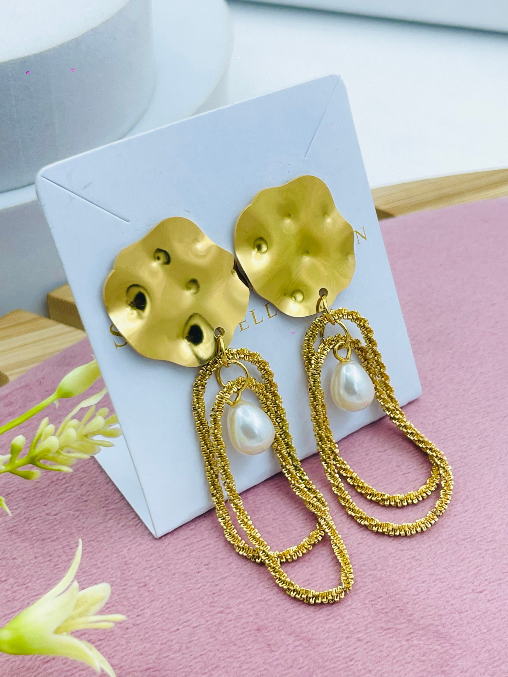 Elegant Gold Textured Pearl Drop Earrings