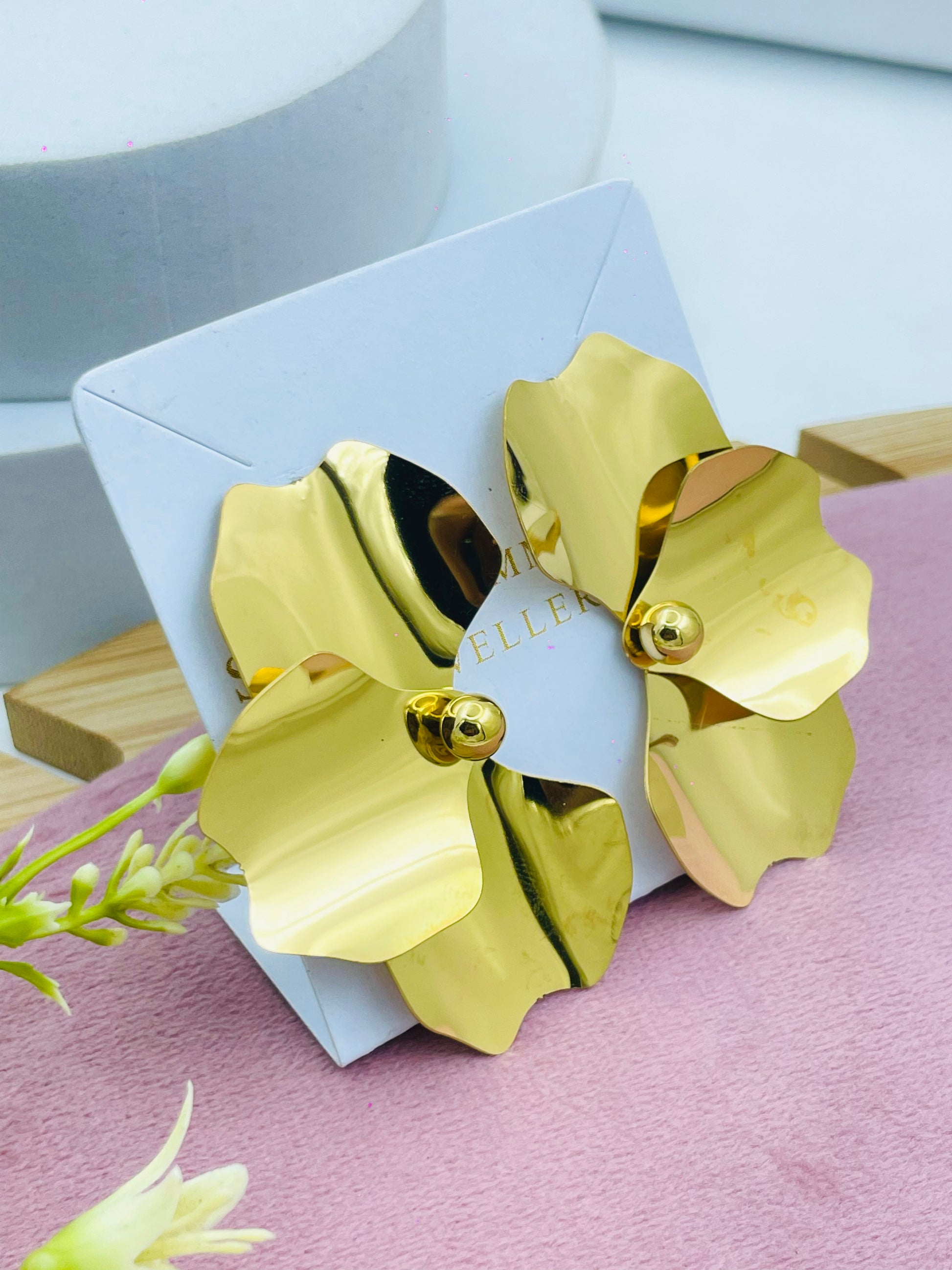 Elegant Gold Flower Petal Earrings  Stylish and Chic