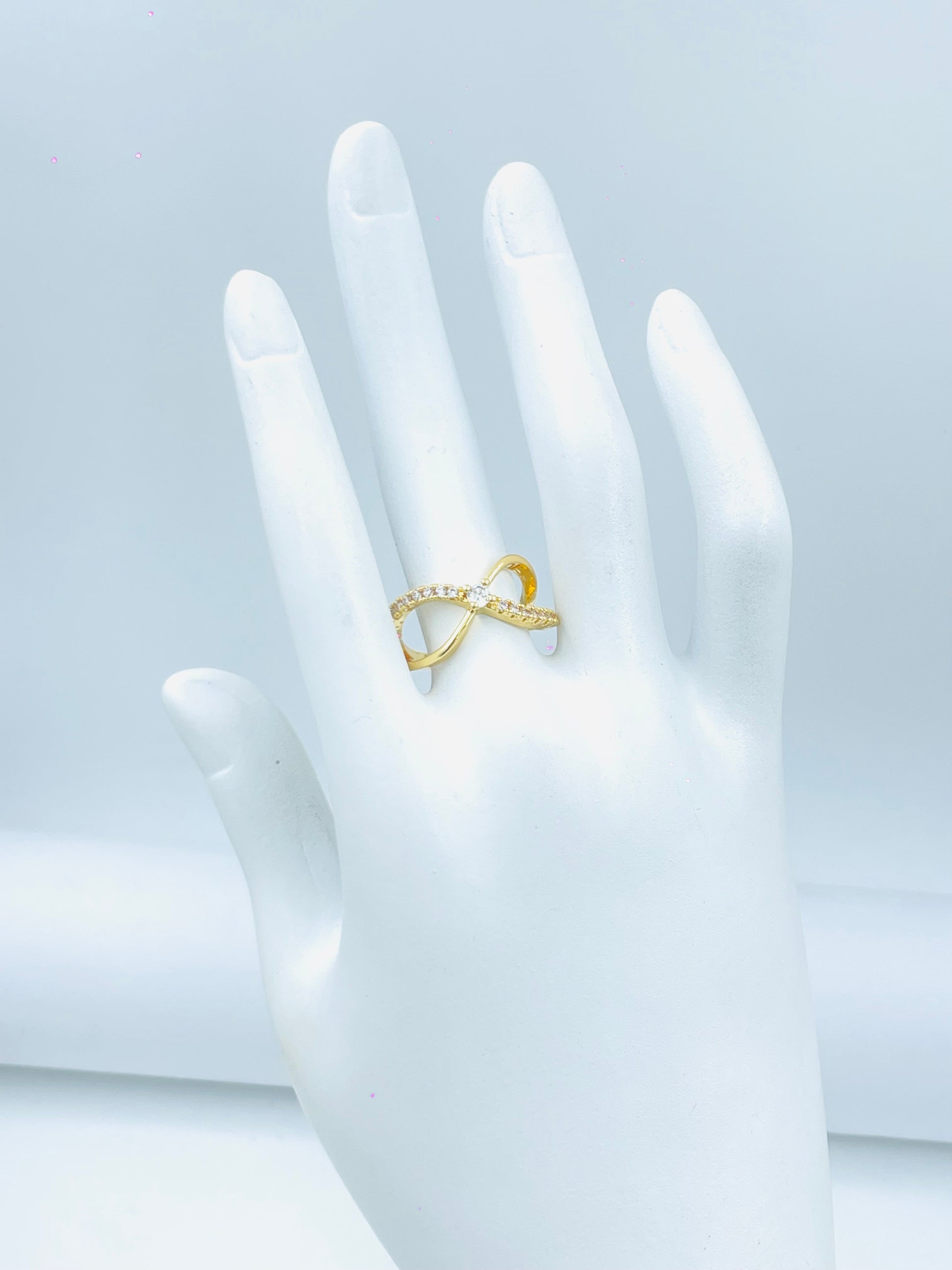 Elegant Gold Infinity Ring with Crystals