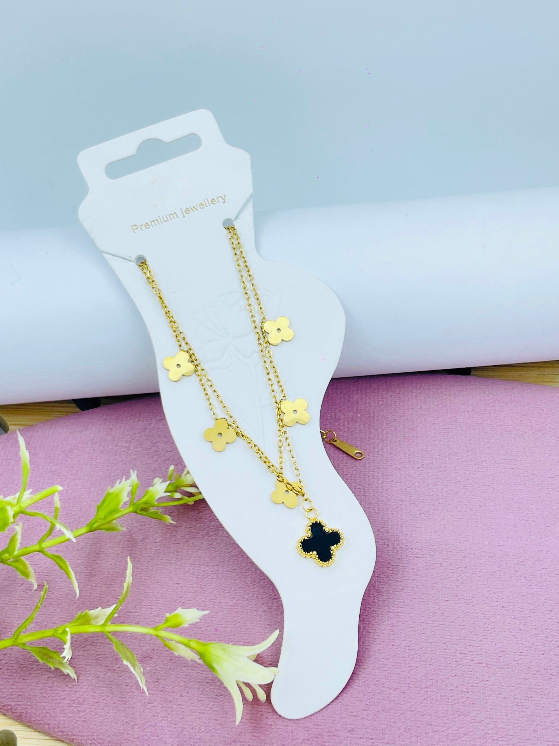 Layered Clover Anklets with Black Charm – Chic Gold Jewelry