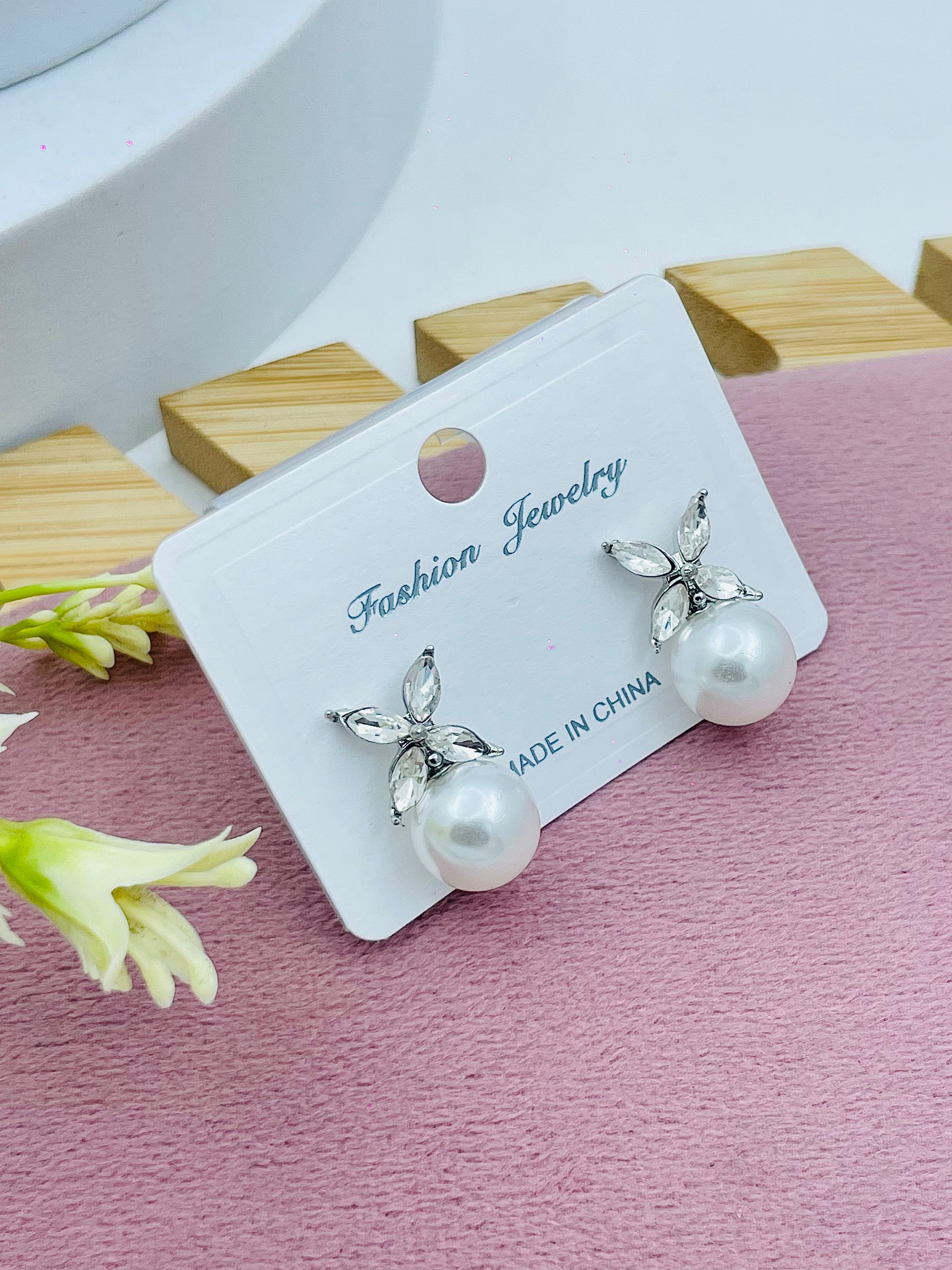 Elegant Pearl Drop Leaf Earrings  Fashion Jewelry
